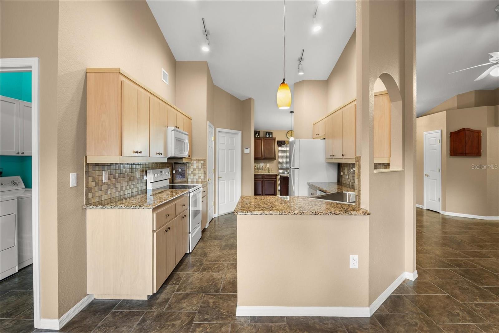 409 BIGSTAFF CT