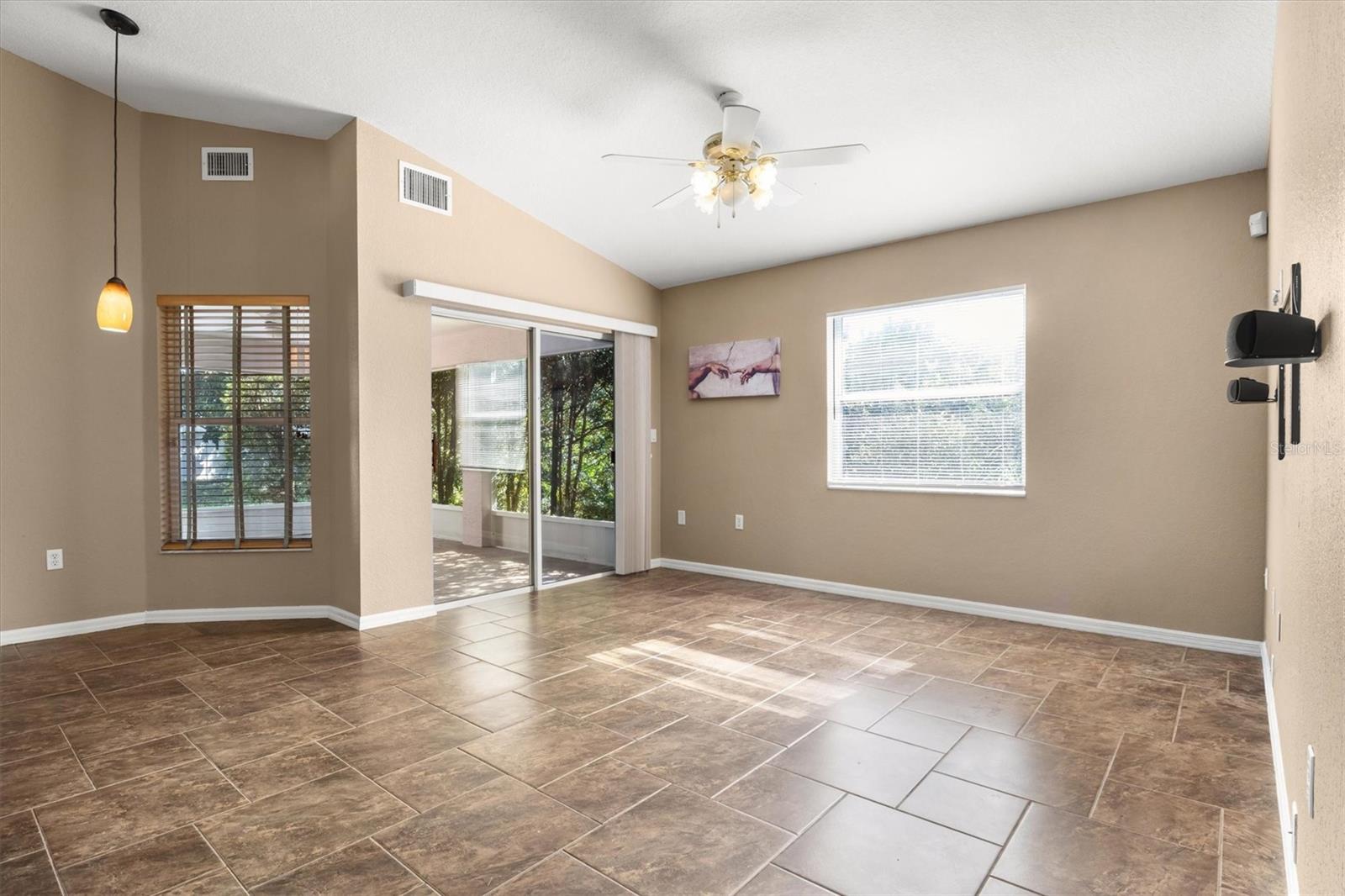 409 BIGSTAFF CT