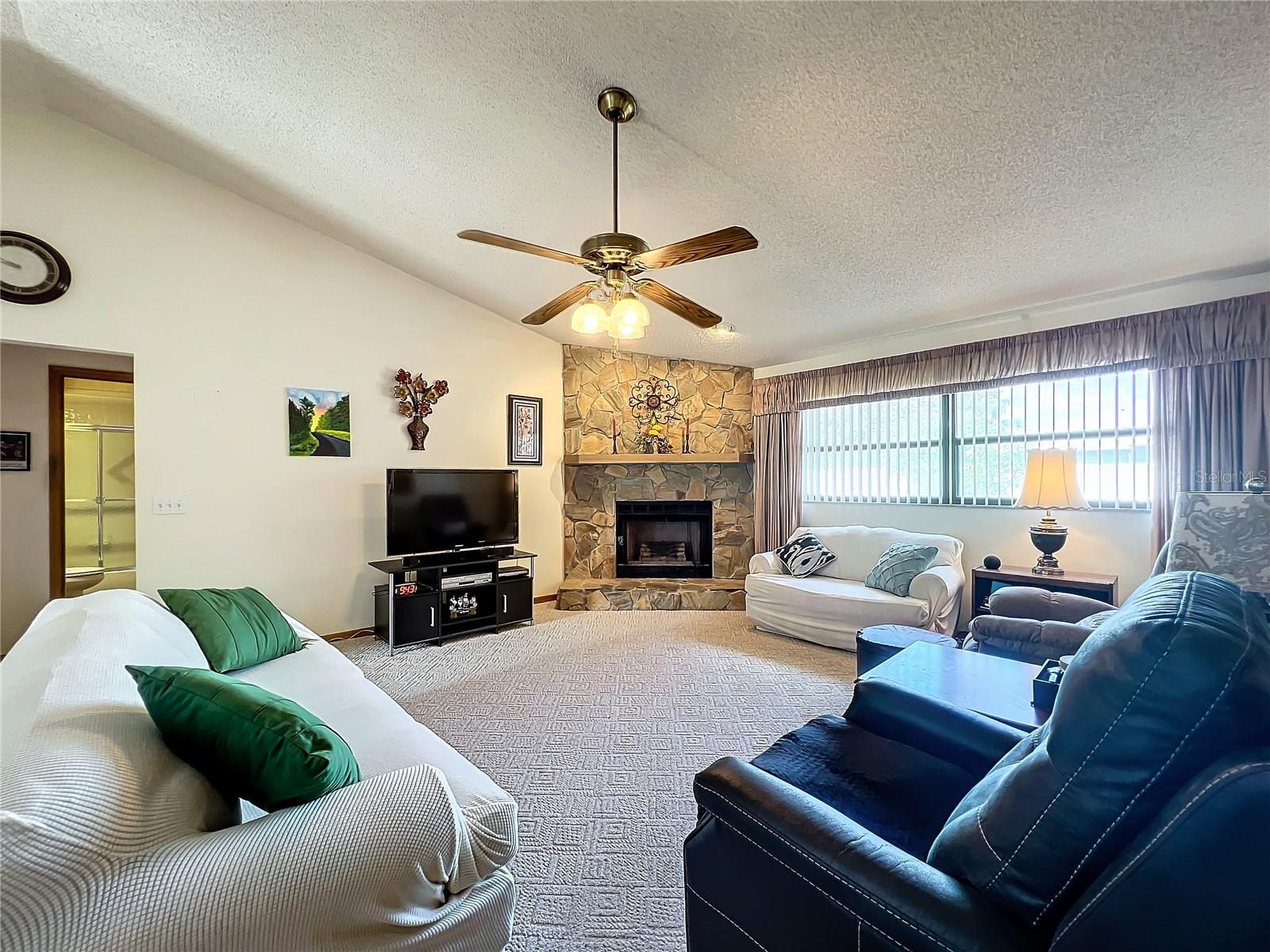 7412 FLORAL CIR E