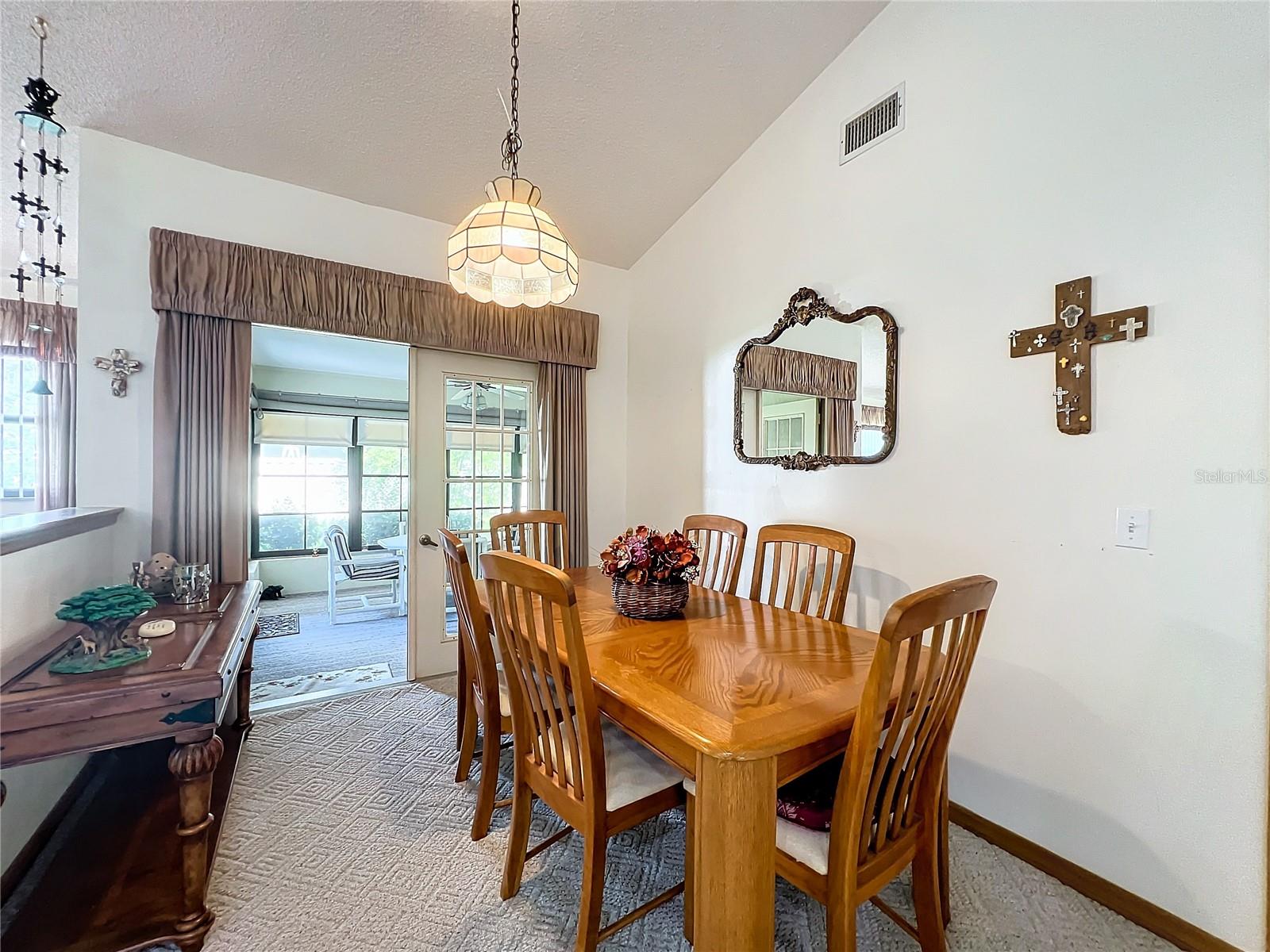 7412 FLORAL CIR E