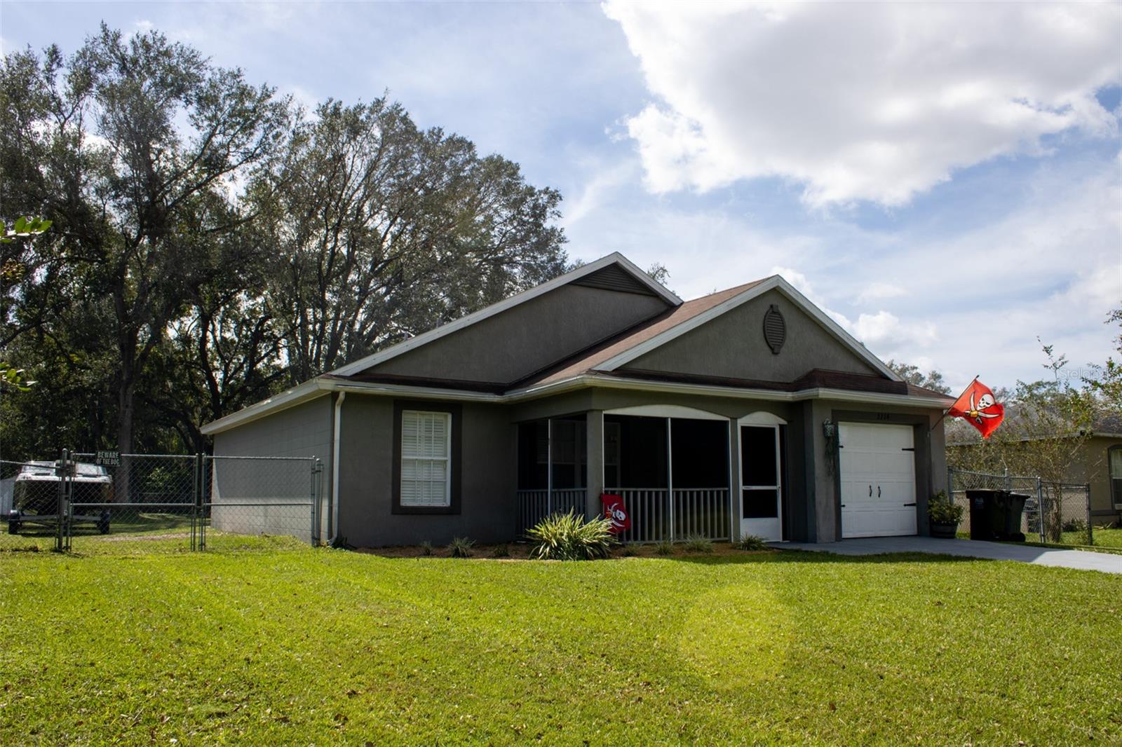 3714 COUNTRY LN