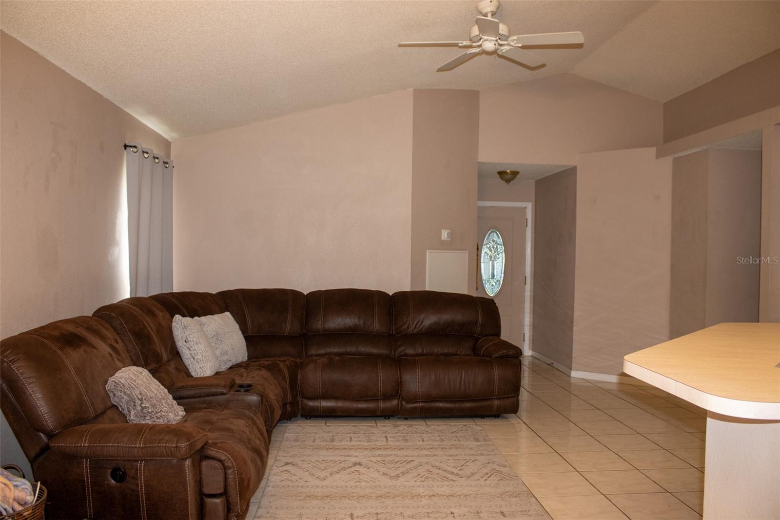 3714 COUNTRY LN