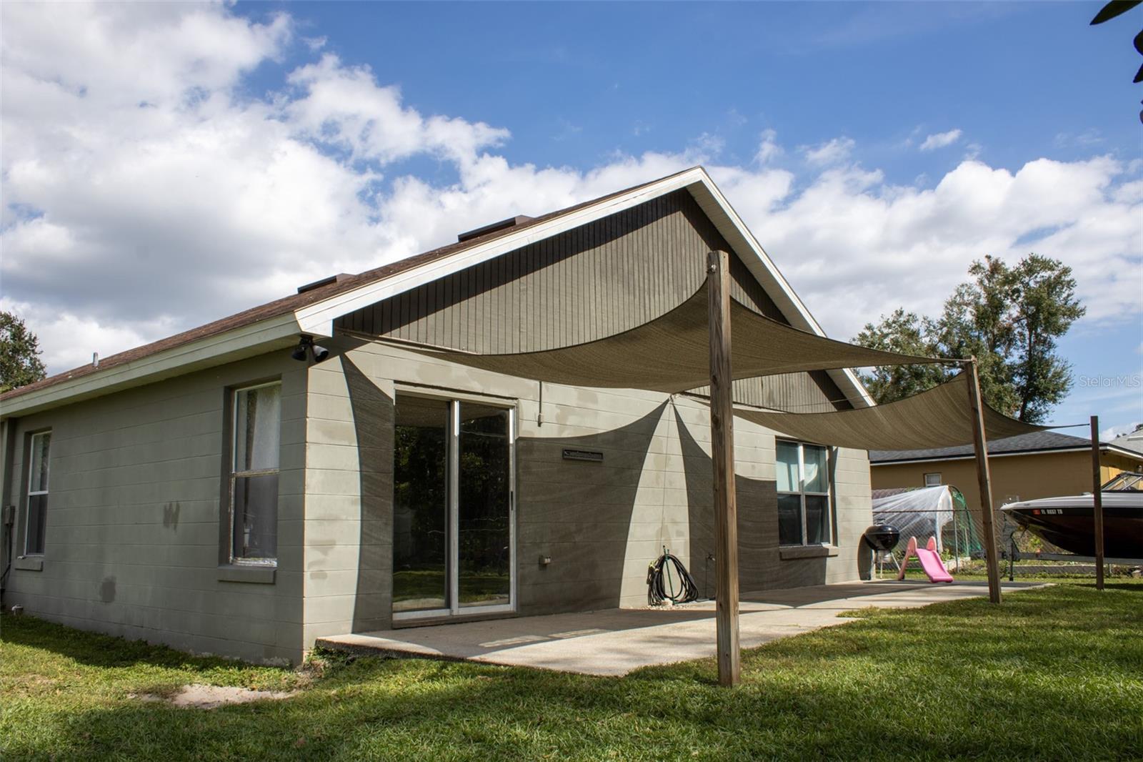 3714 COUNTRY LN