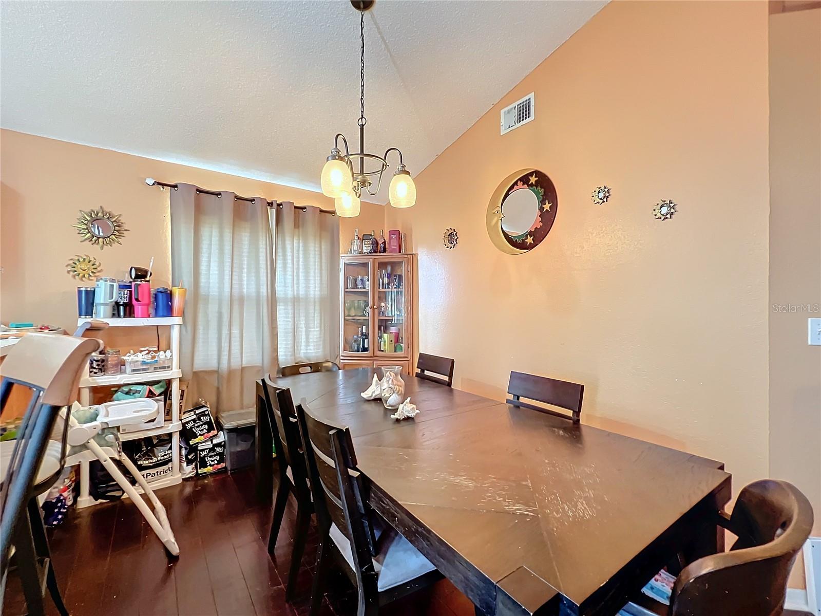 104 BRAD CIR