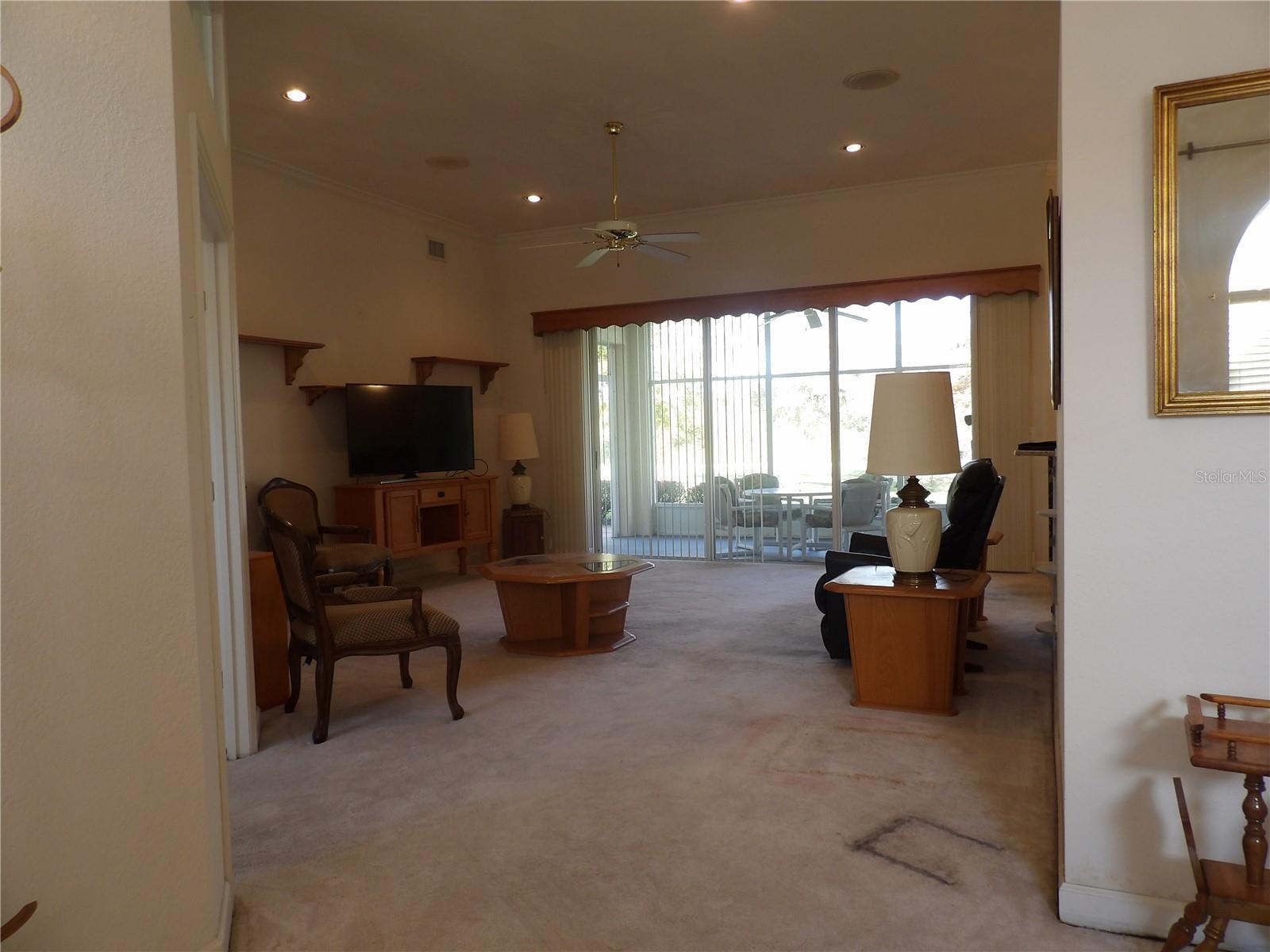 252 GOLF AIRE BLVD