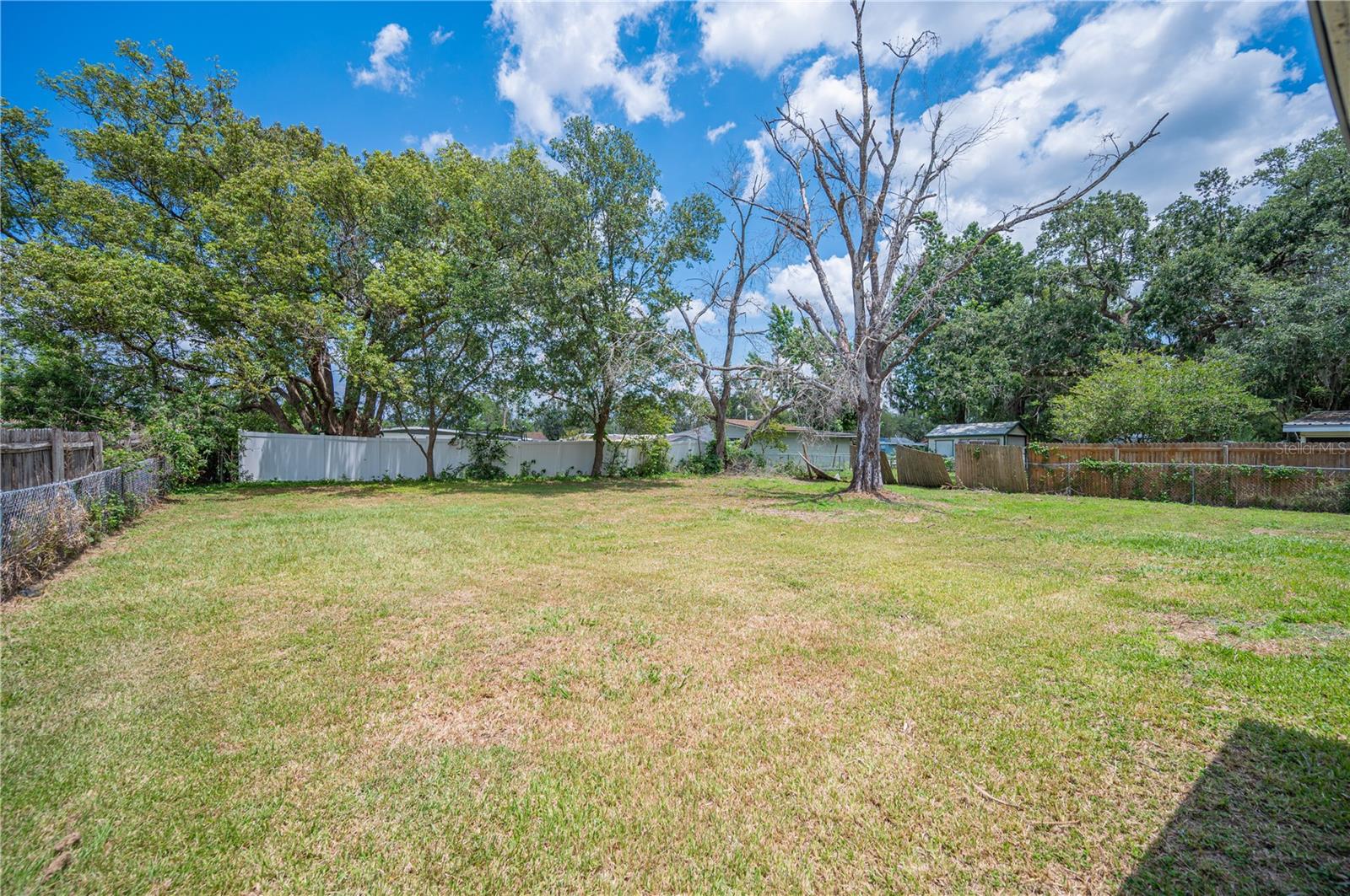 730 FORREST DR