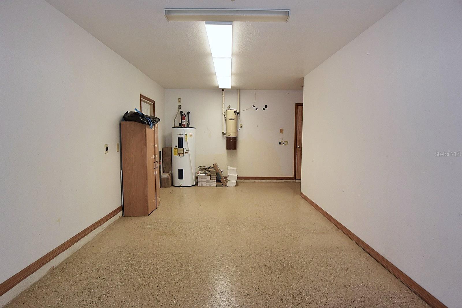 370 TELFORD CT