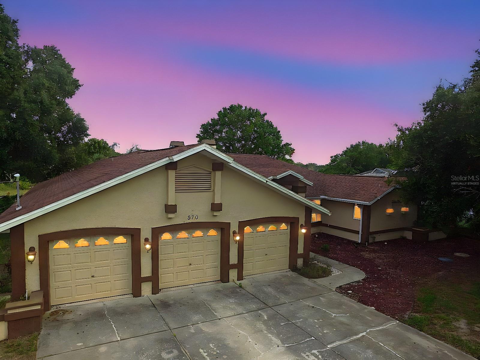 370 TELFORD CT