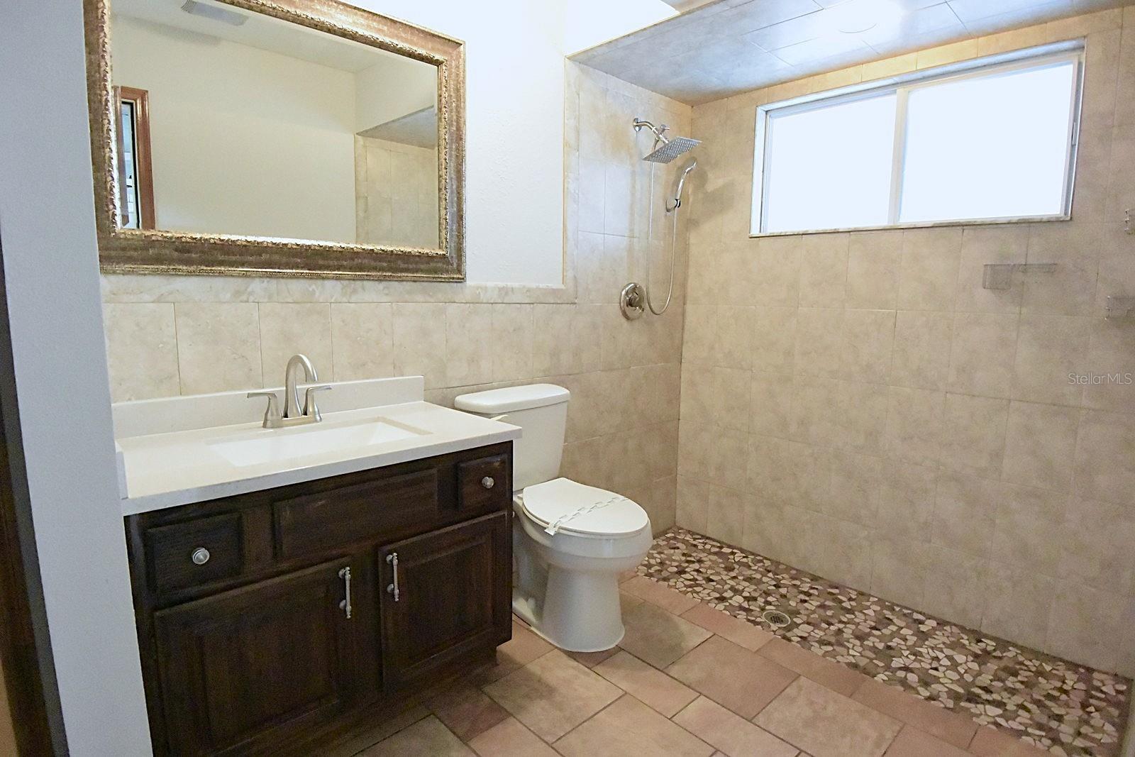 370 TELFORD CT