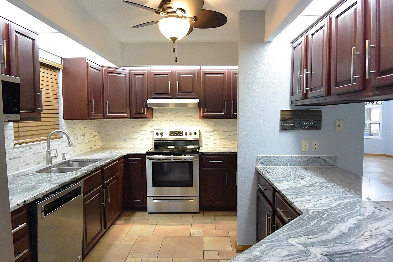 370 TELFORD CT