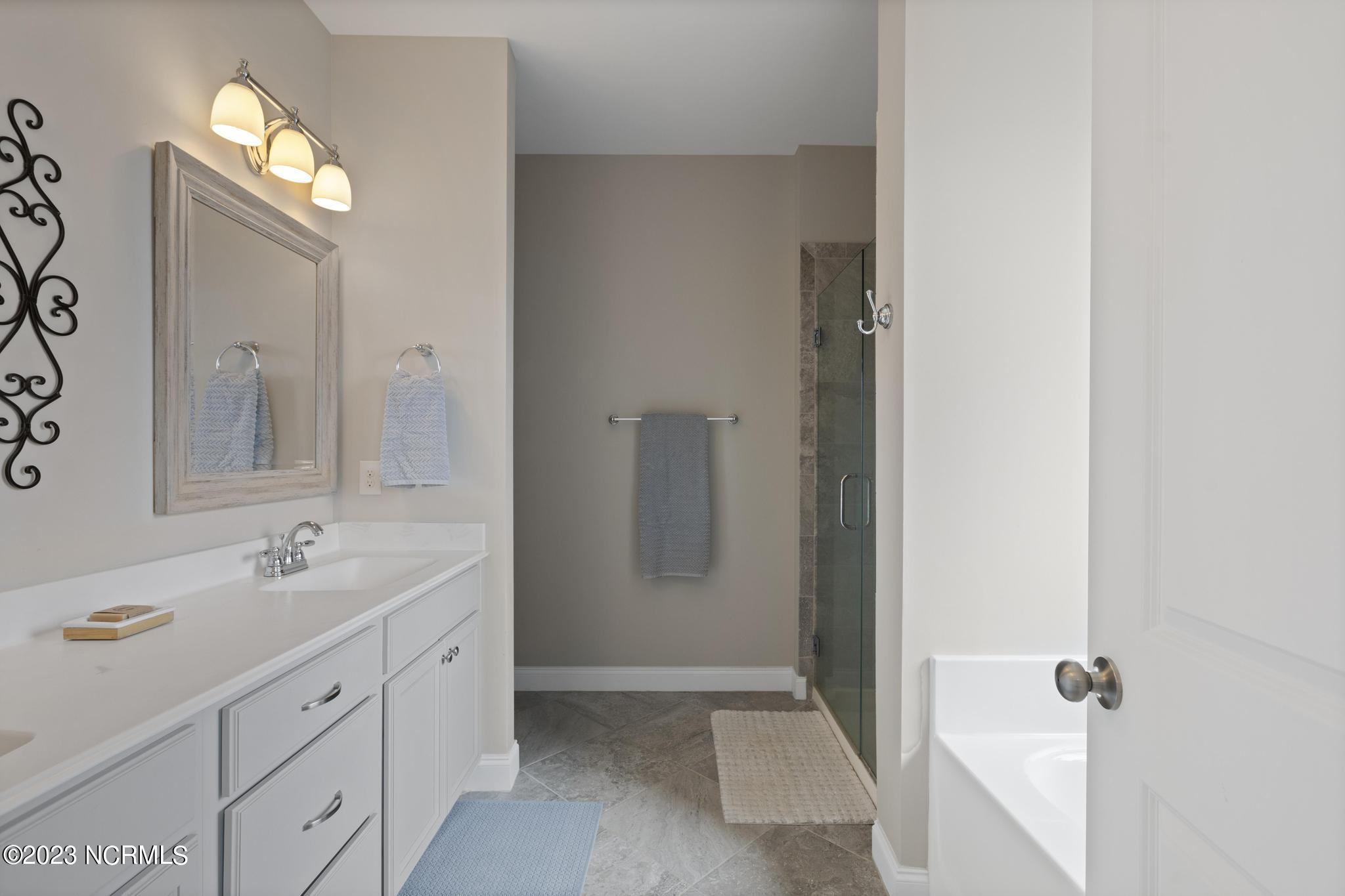 41 S Lamplighters Walk