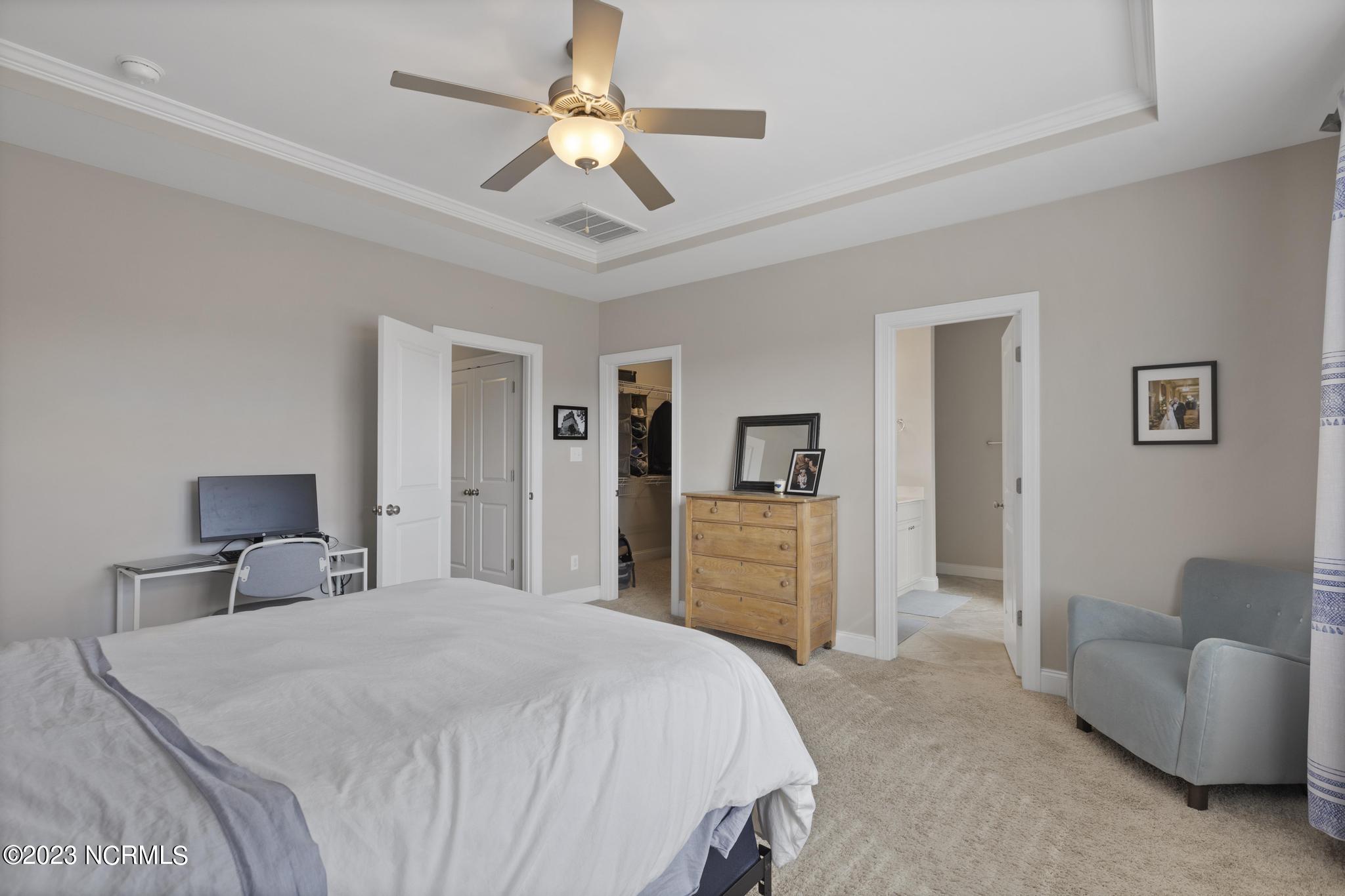 41 S Lamplighters Walk