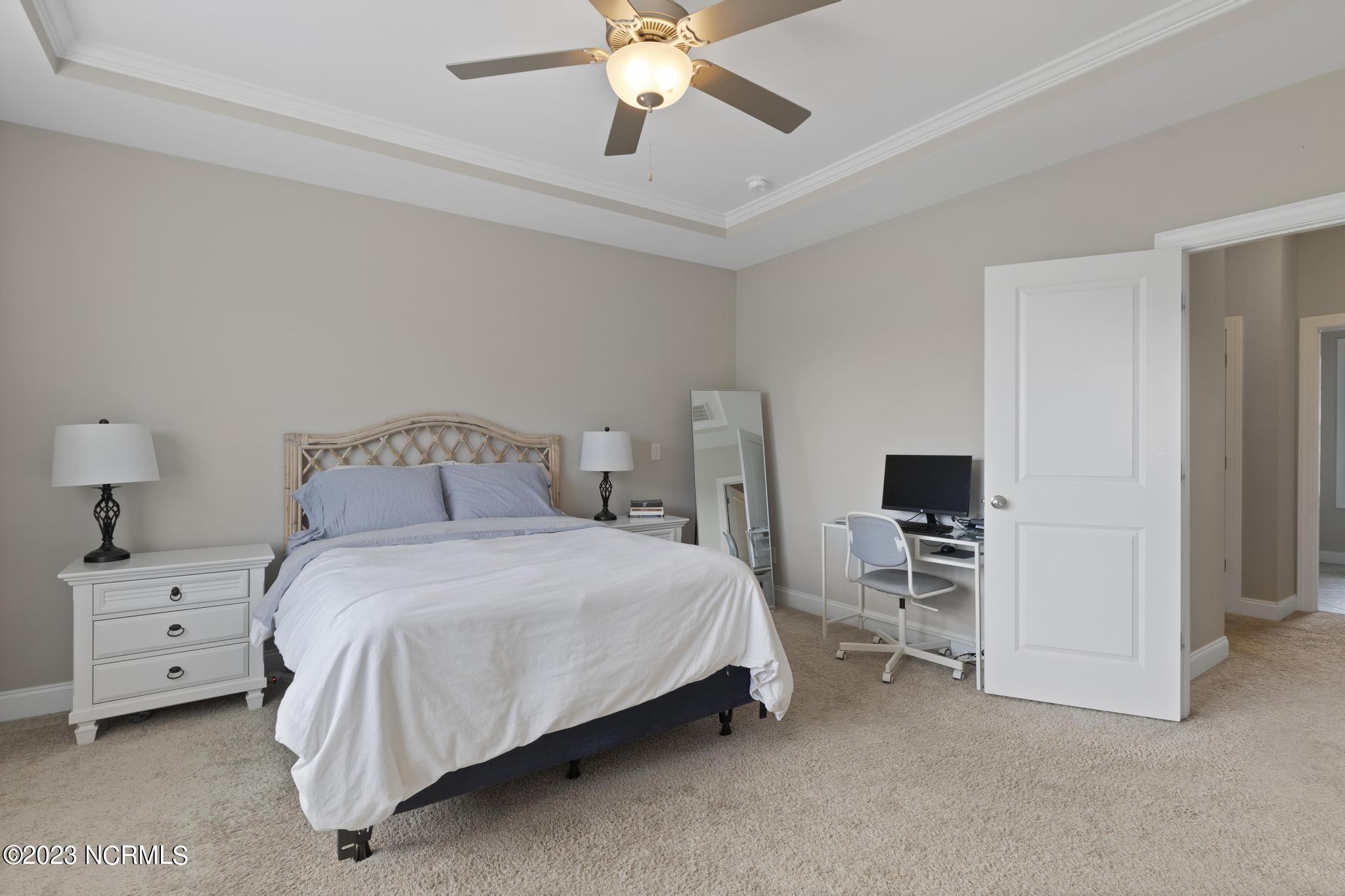 41 S Lamplighters Walk