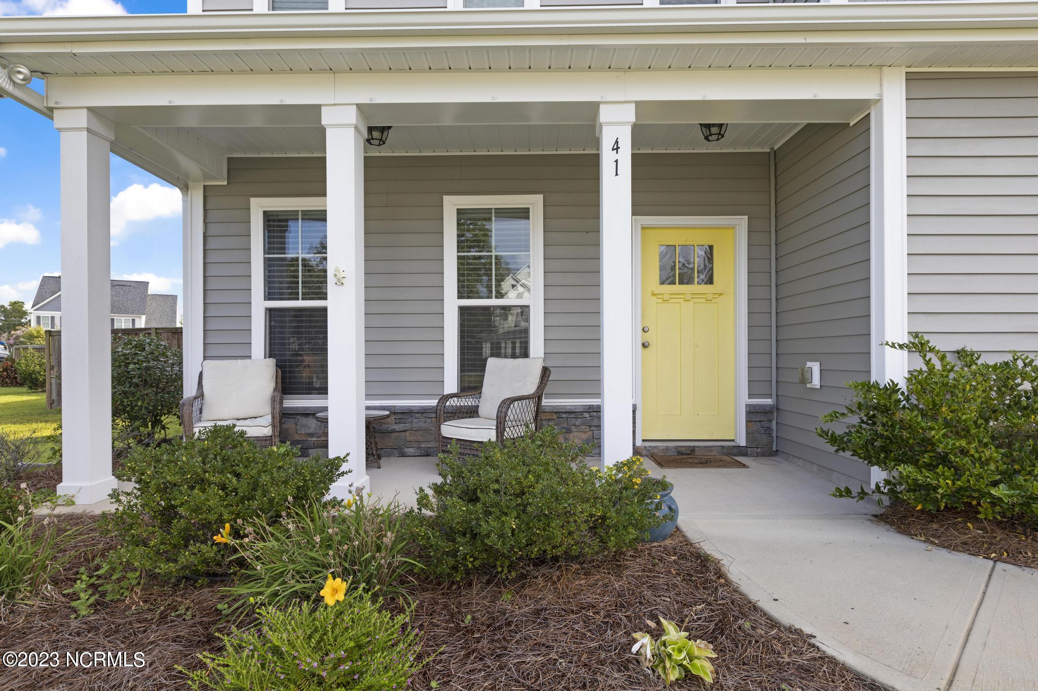 41 S Lamplighters Walk