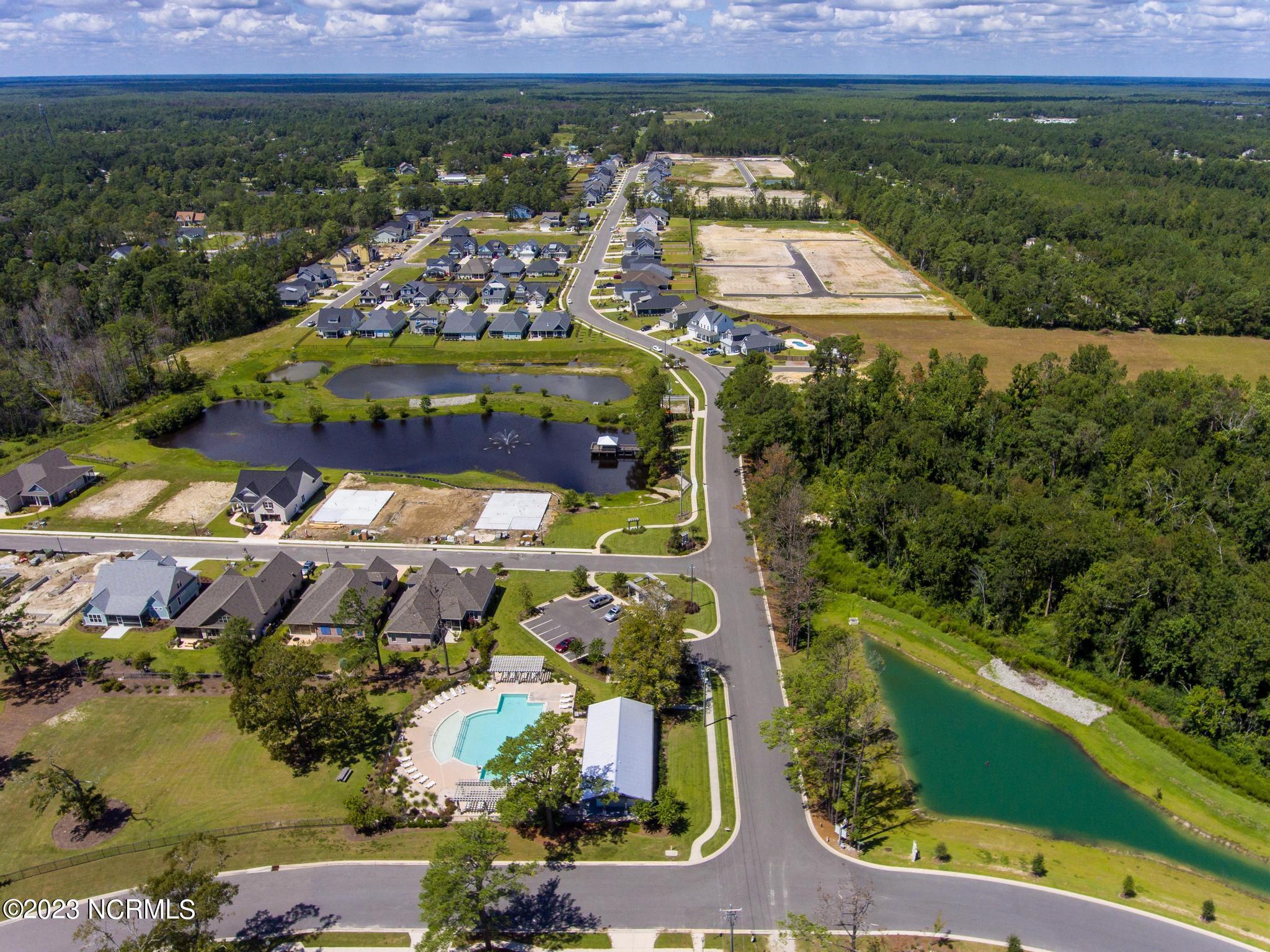 41 S Lamplighters Walk