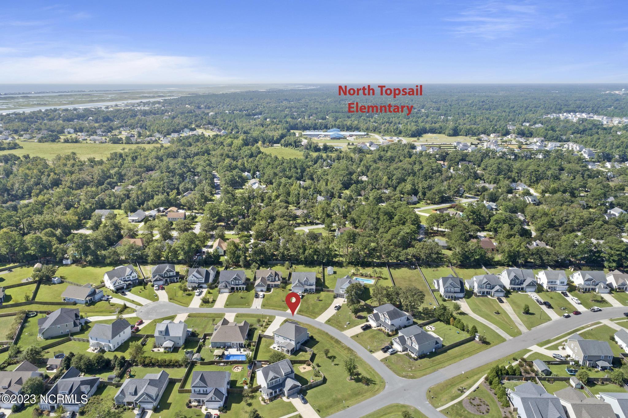 41 S Lamplighters Walk