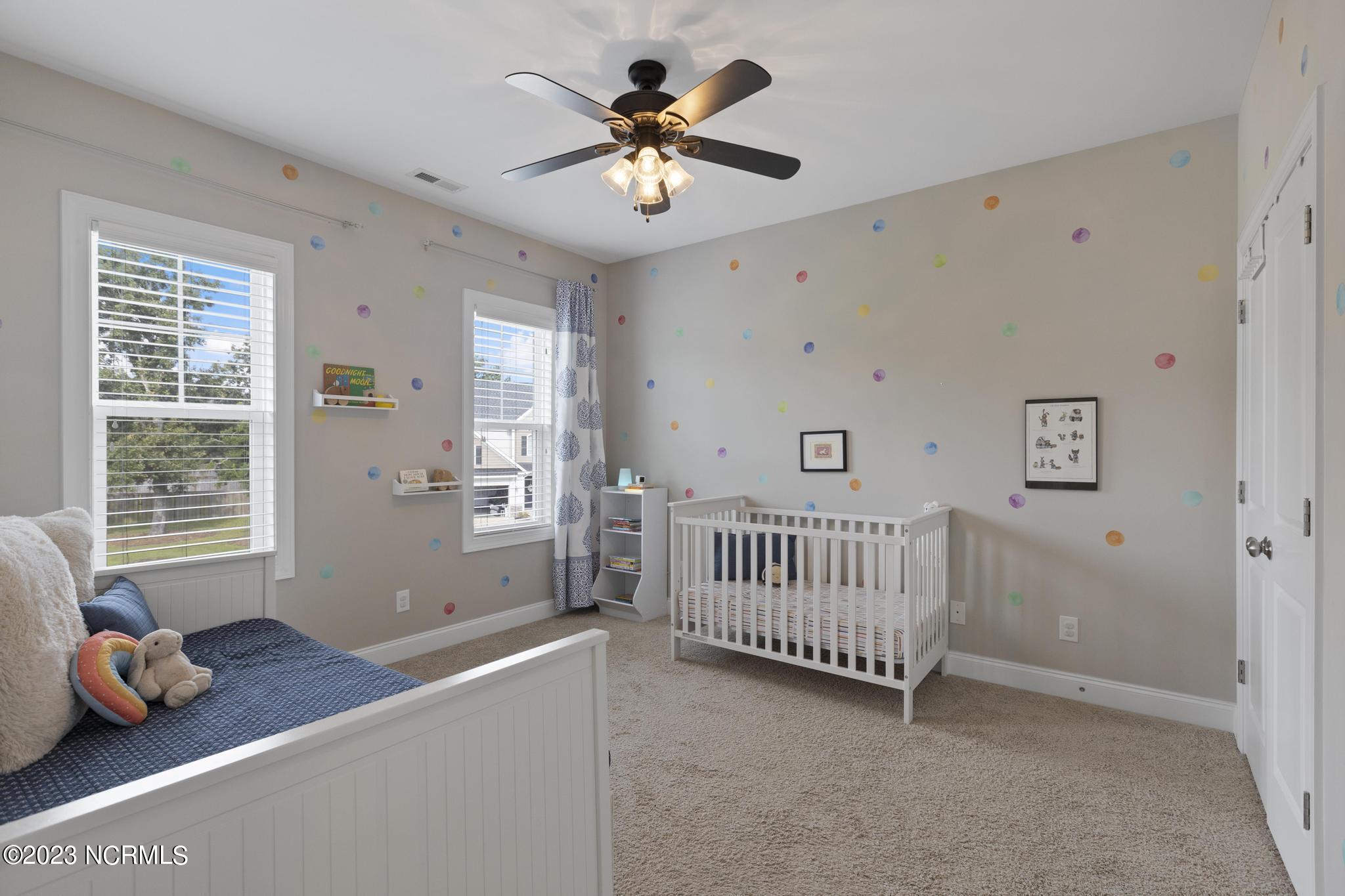 41 S Lamplighters Walk