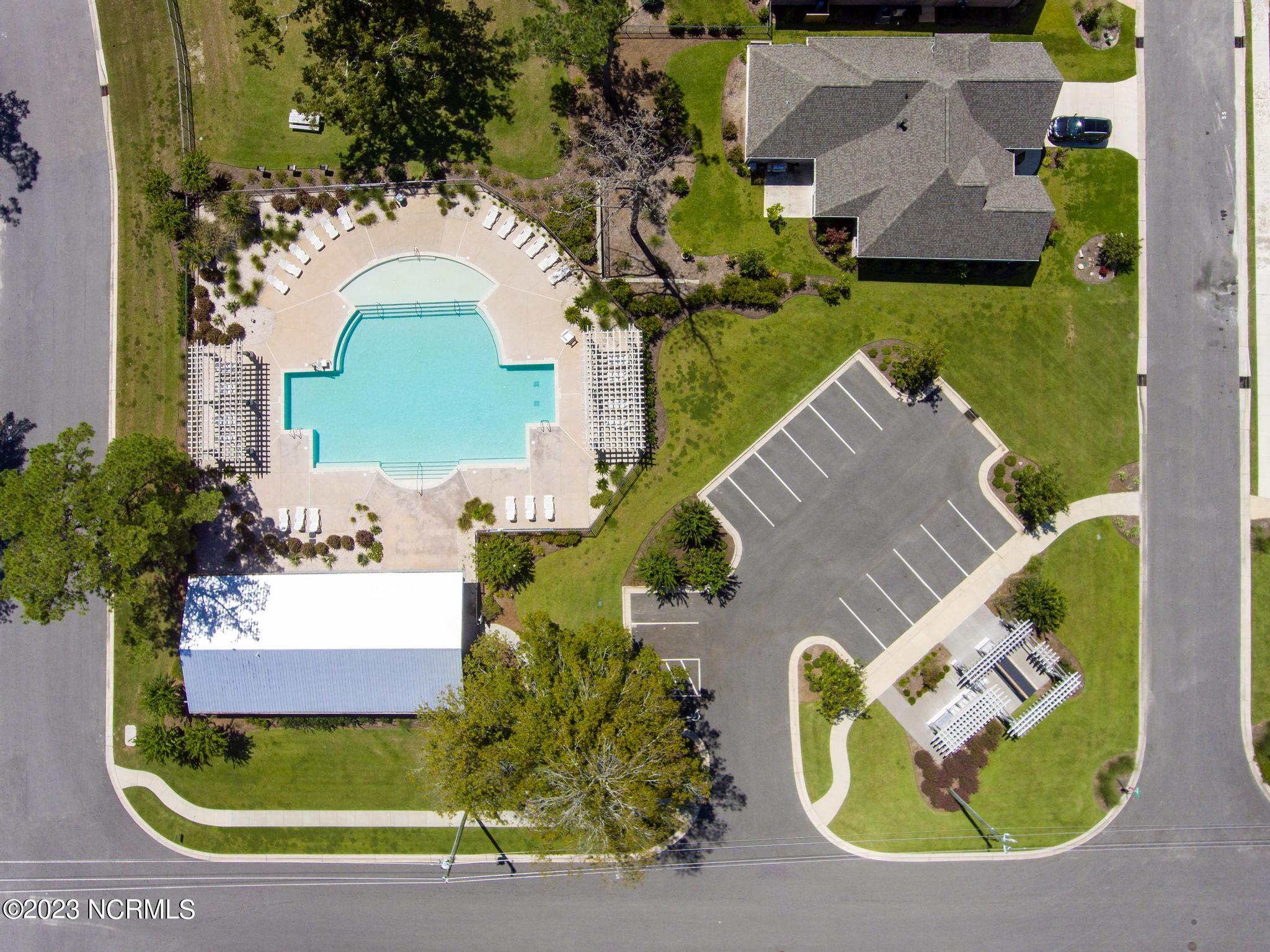 41 S Lamplighters Walk