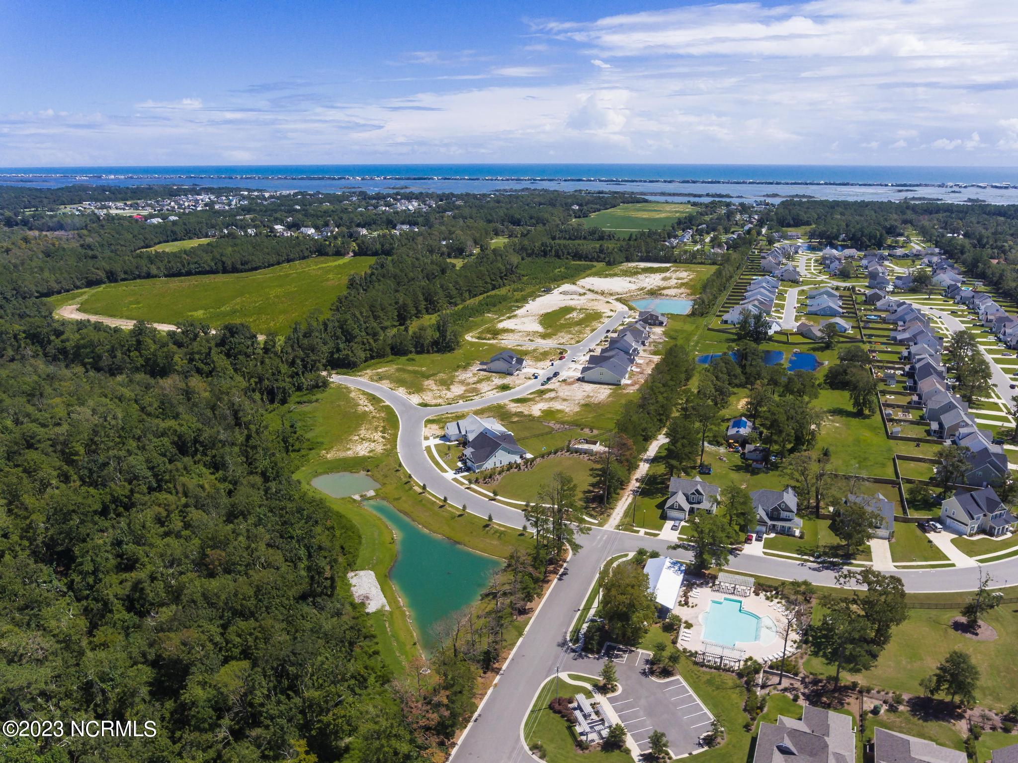 41 S Lamplighters Walk