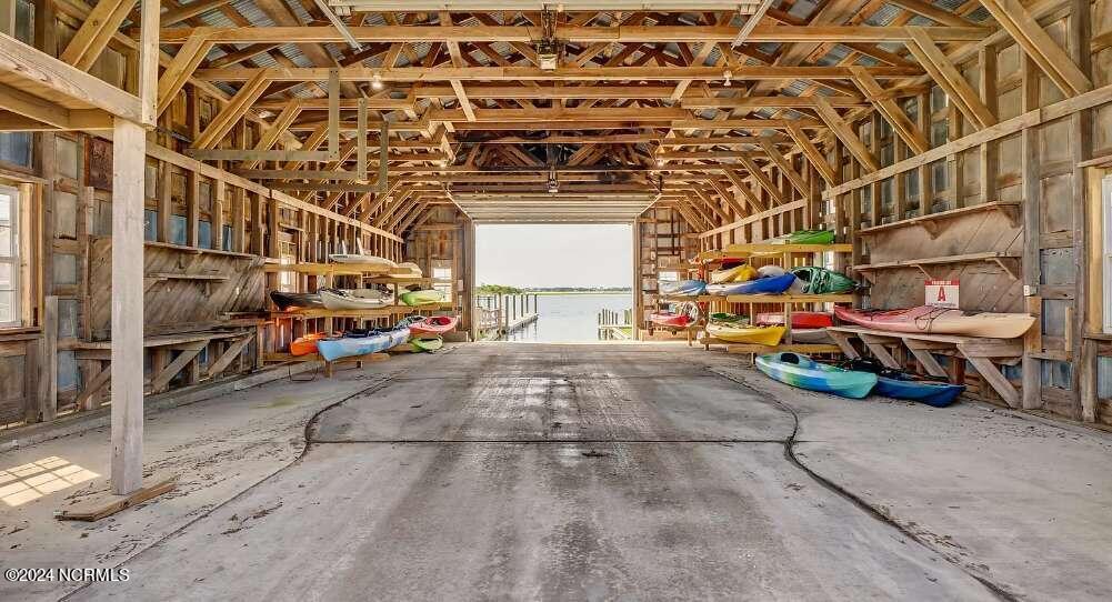 116 19 W Scarborough Court