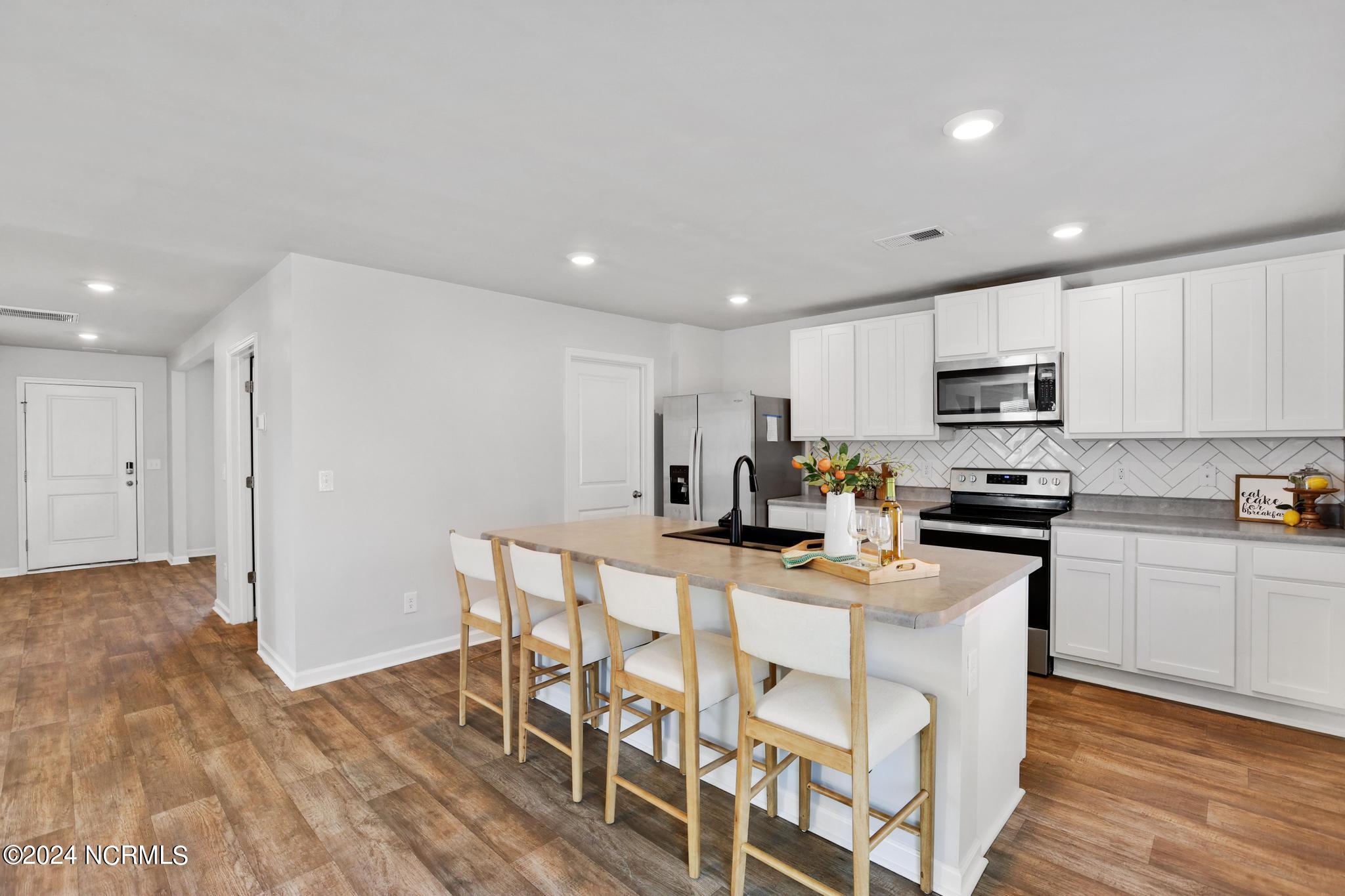 409 High Ridge Court