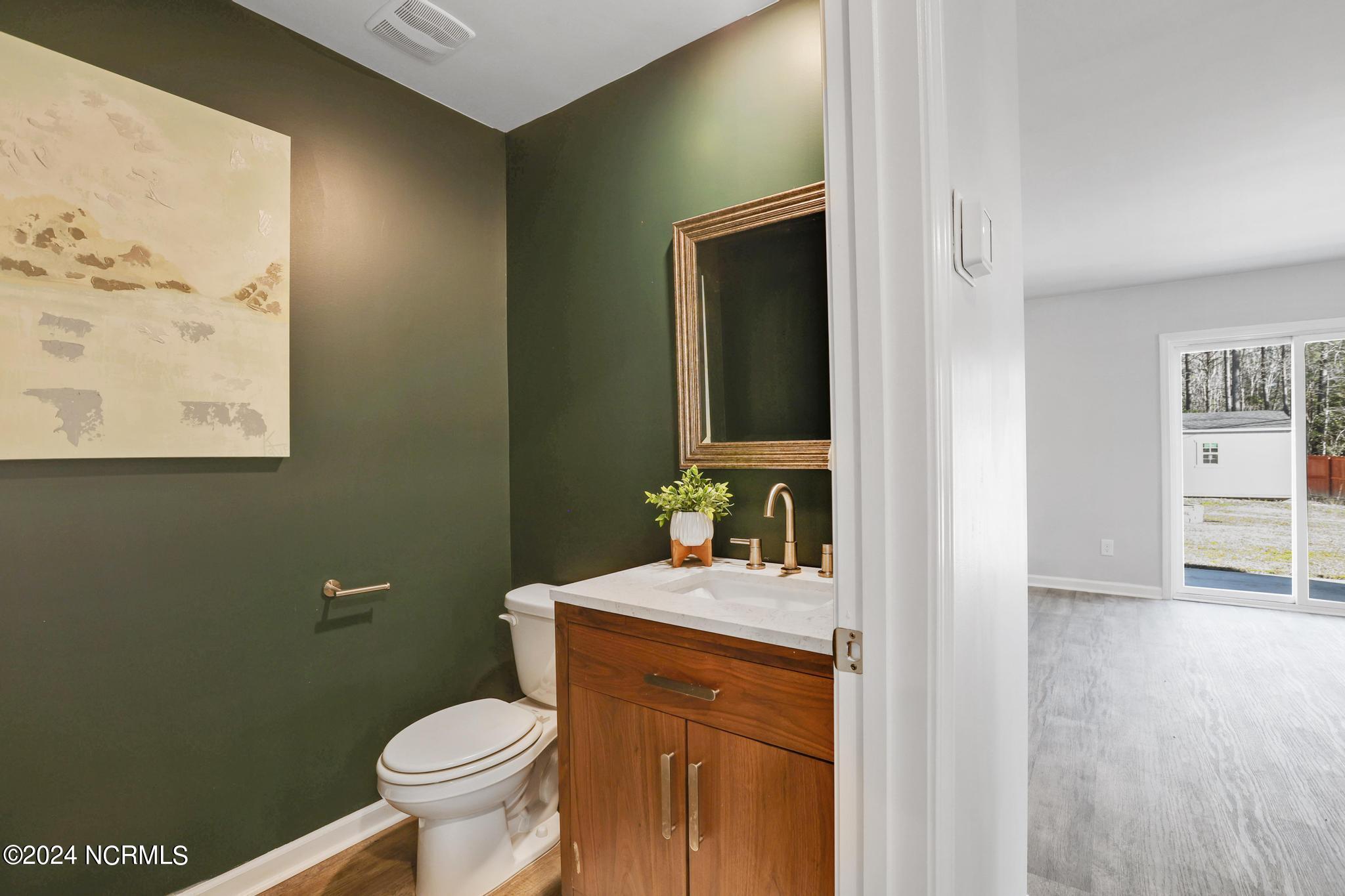 409 High Ridge Court