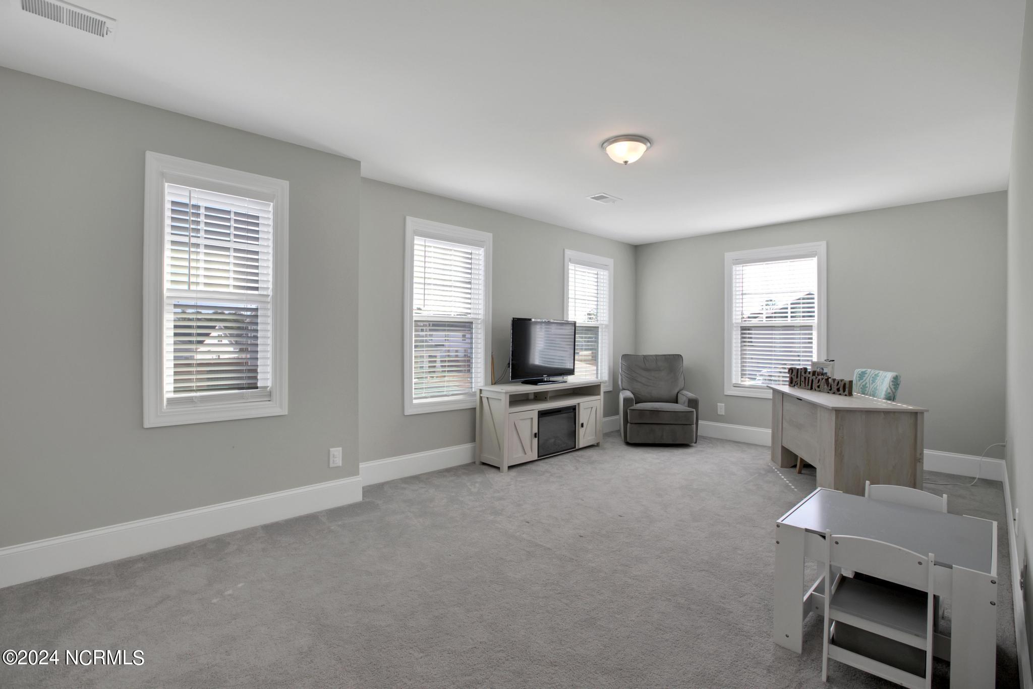 75 N Passerine Path Way