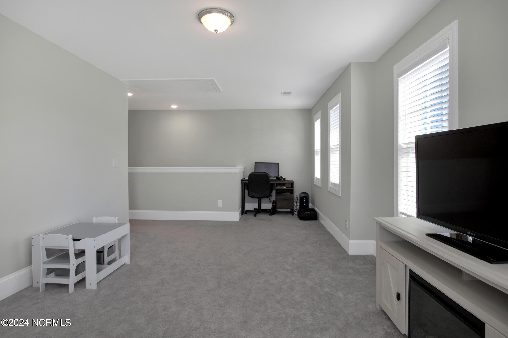 75 N Passerine Path Way