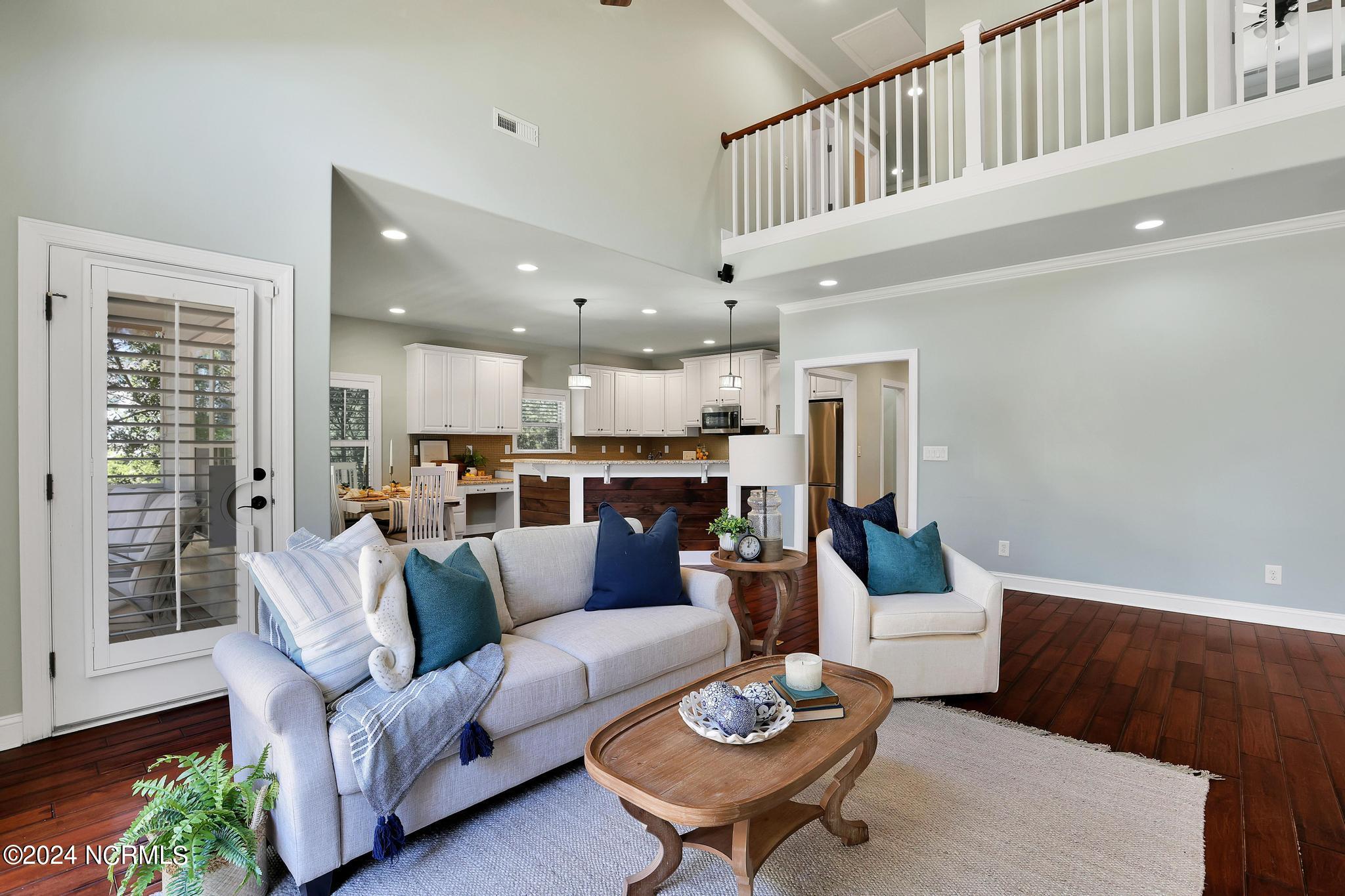 321 E Island View Drive