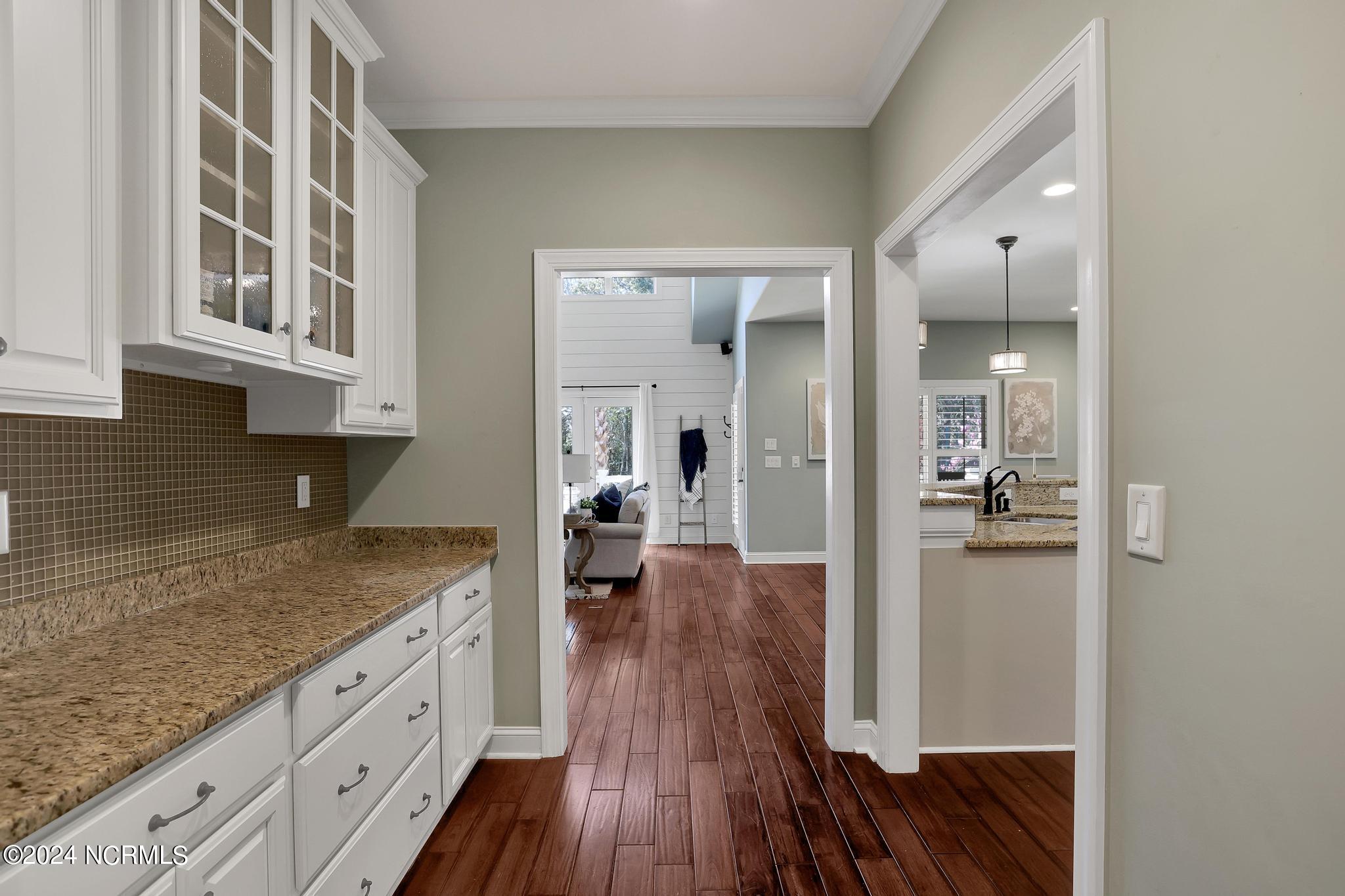 321 E Island View Drive