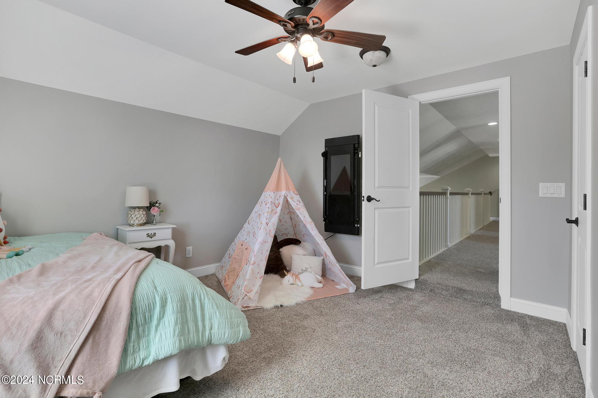 321 E Island View Drive