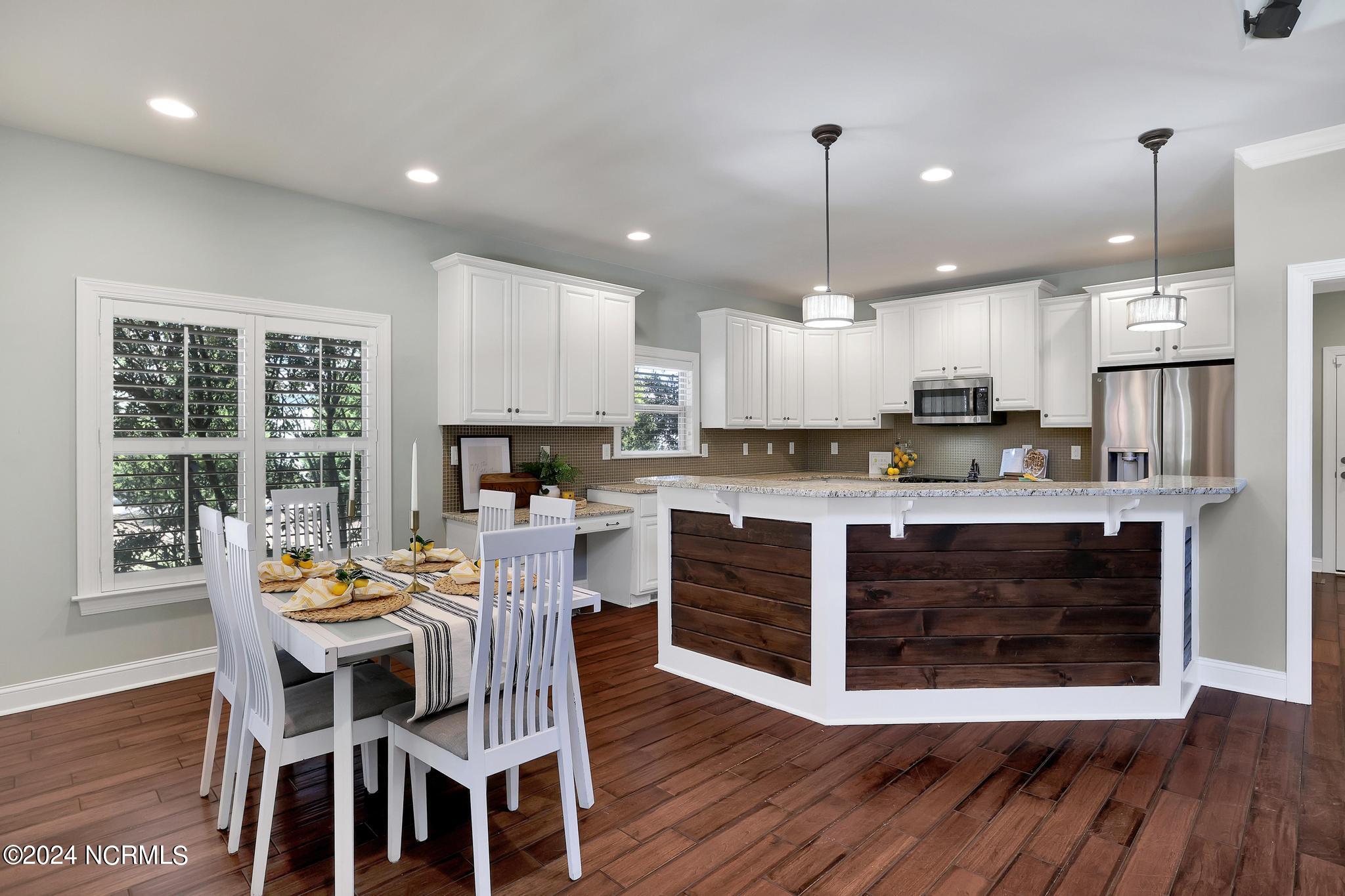 321 E Island View Drive