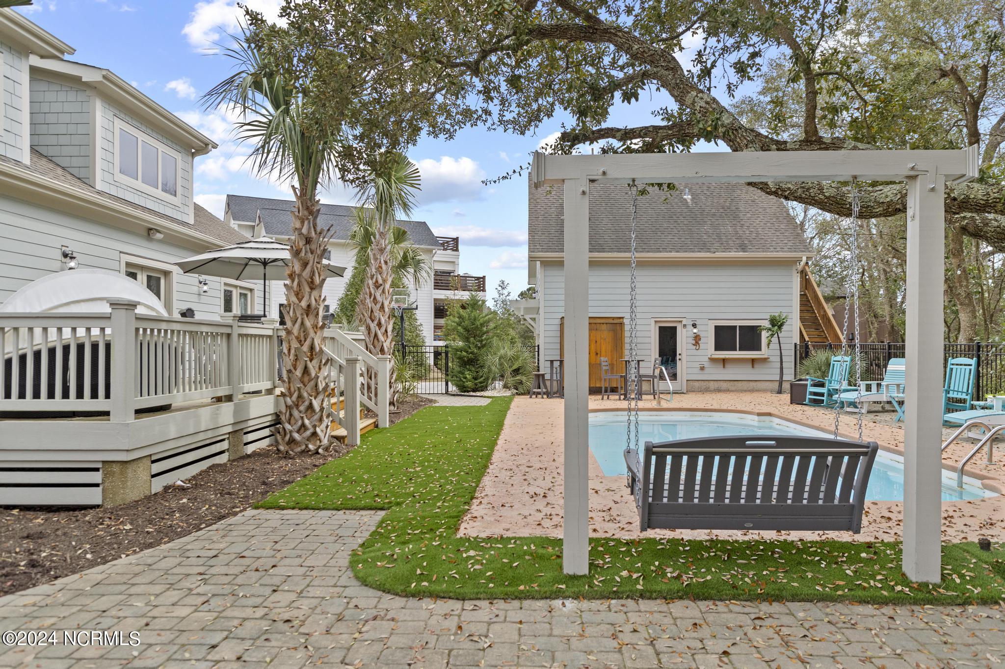 321 E Island View Drive