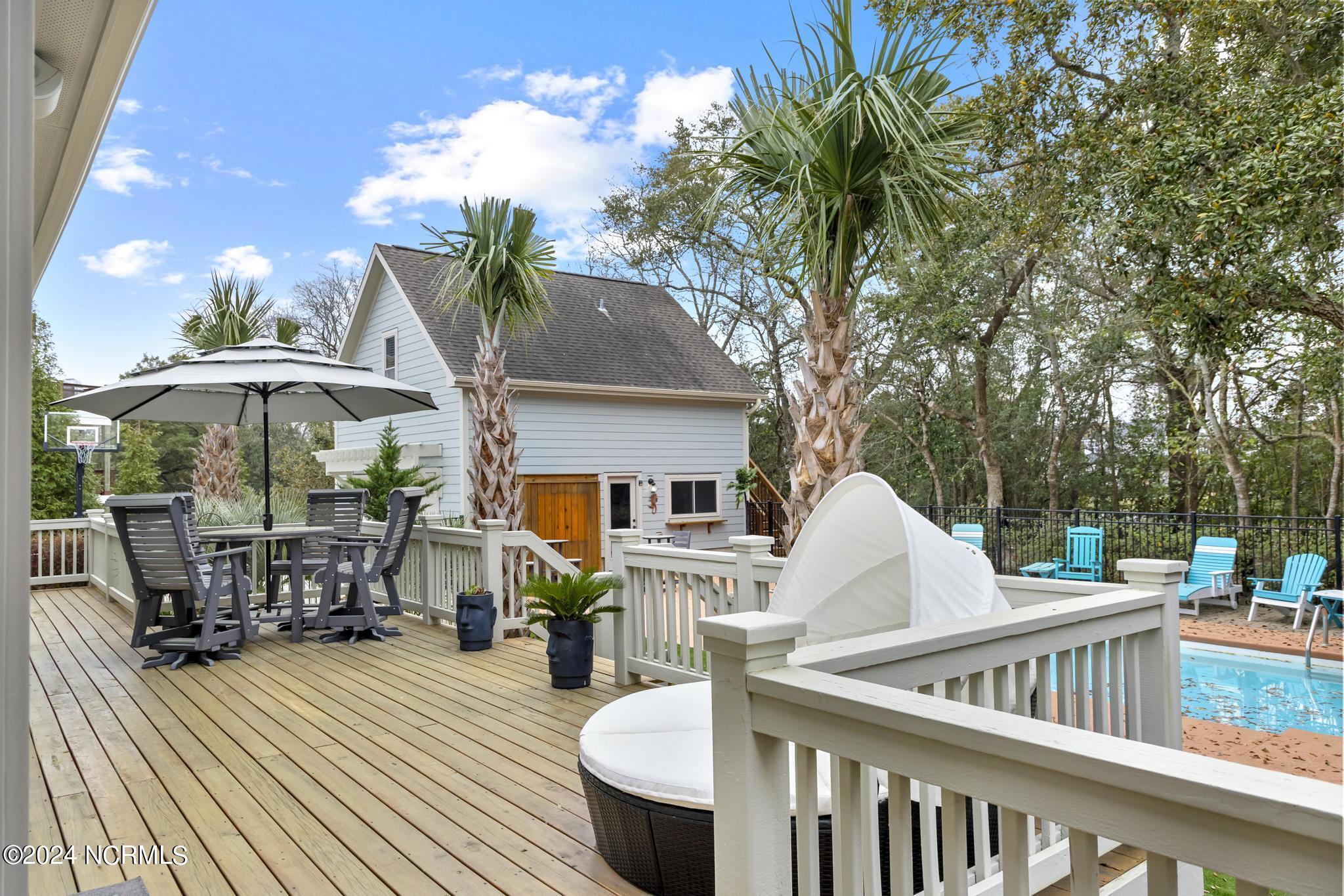 321 E Island View Drive