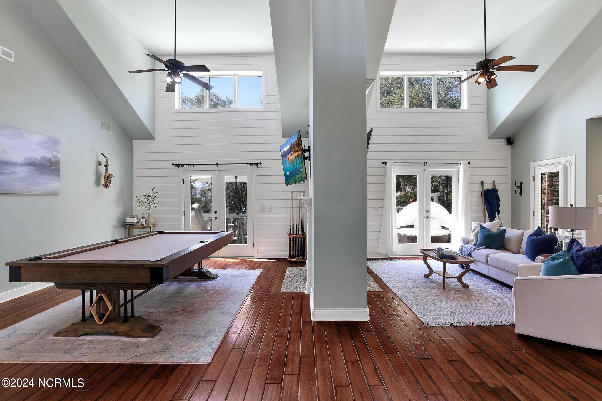 321 E Island View Drive