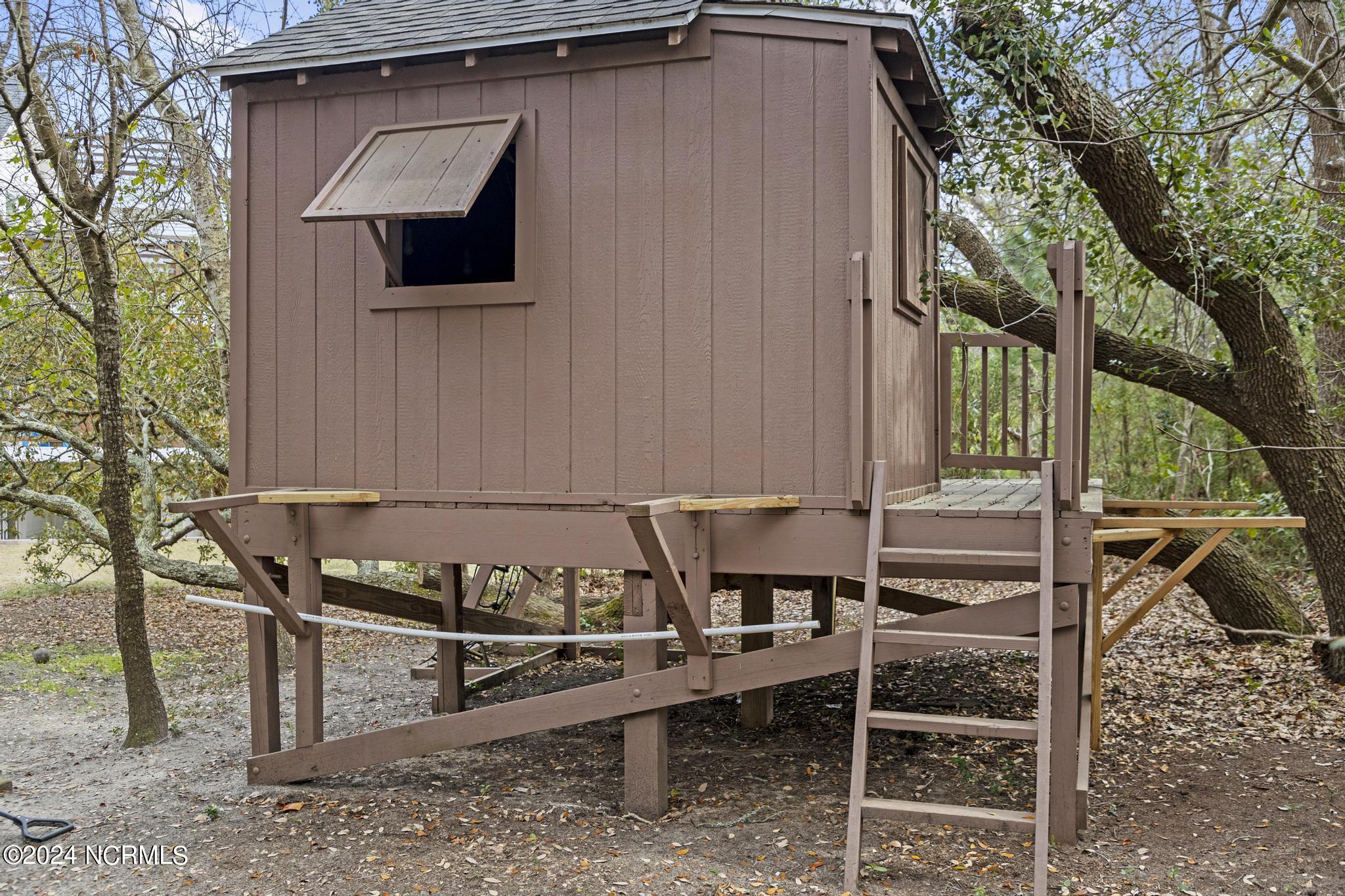 321 E Island View Drive