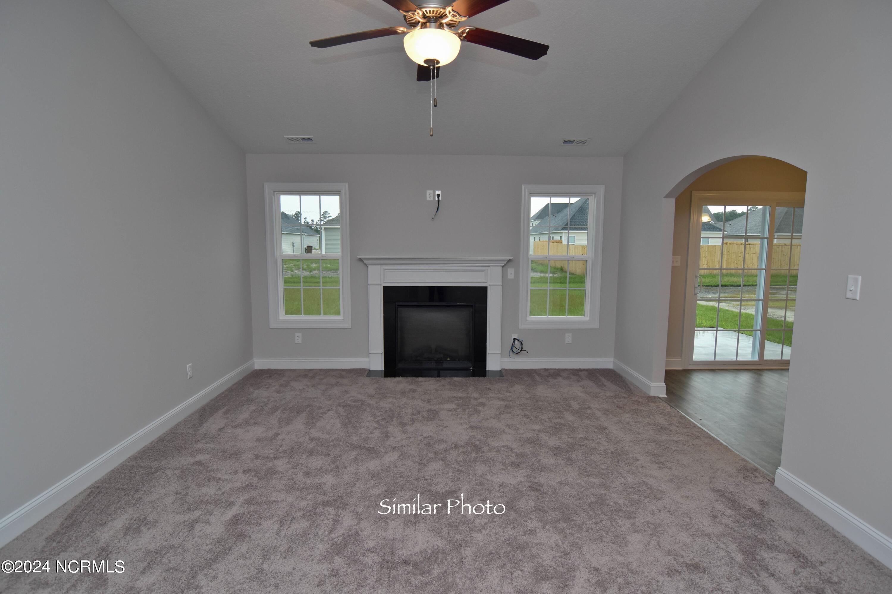 918 Uplands Lane