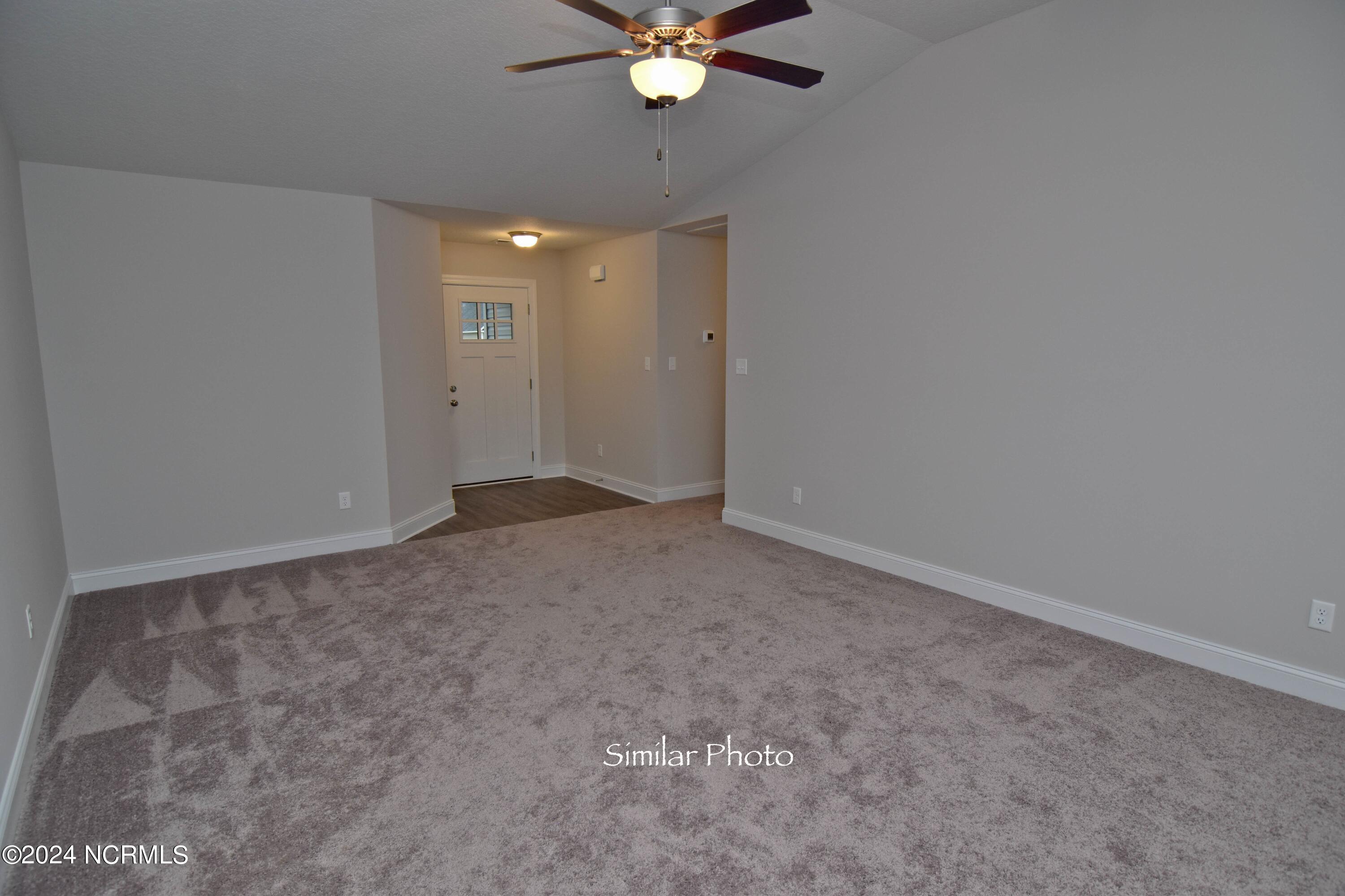 918 Uplands Lane