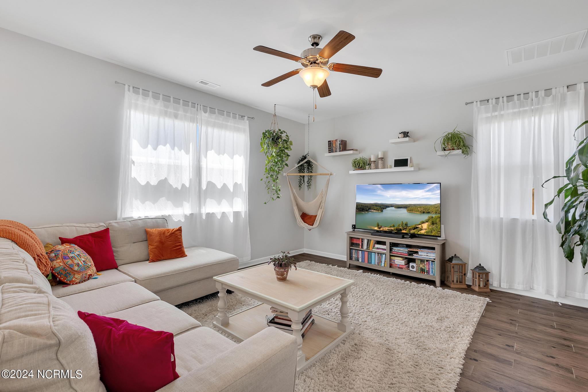 54 S Ryder Court