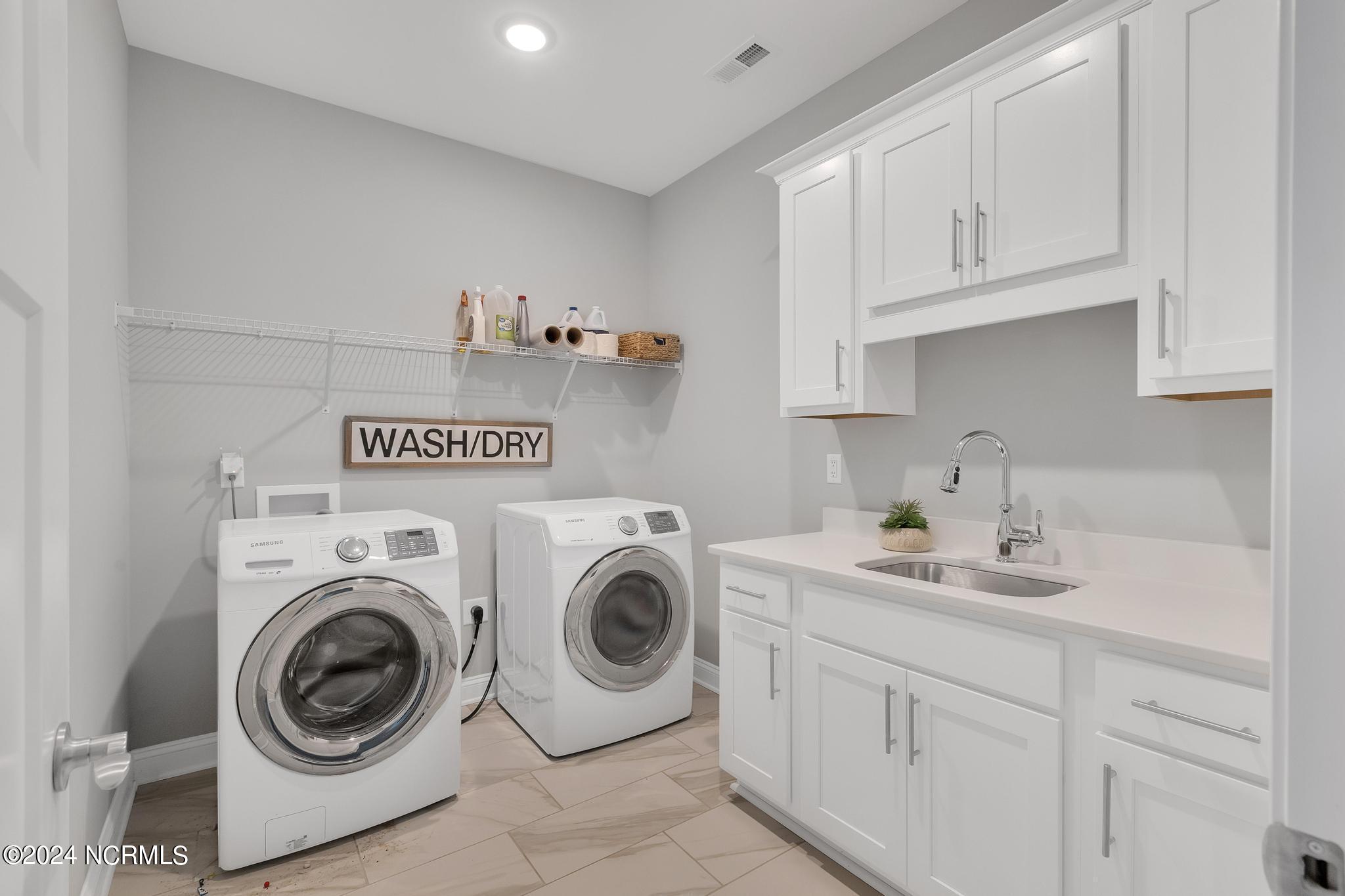 418 N Wild Indigo Place