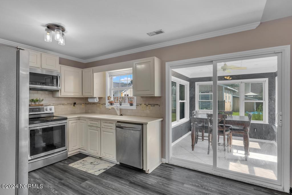 1304 Woodburn Court