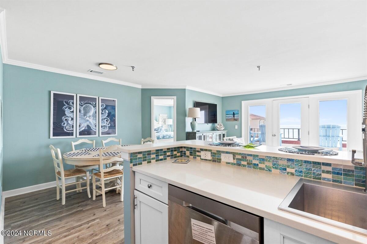 790 New River Inlet Road, 404b