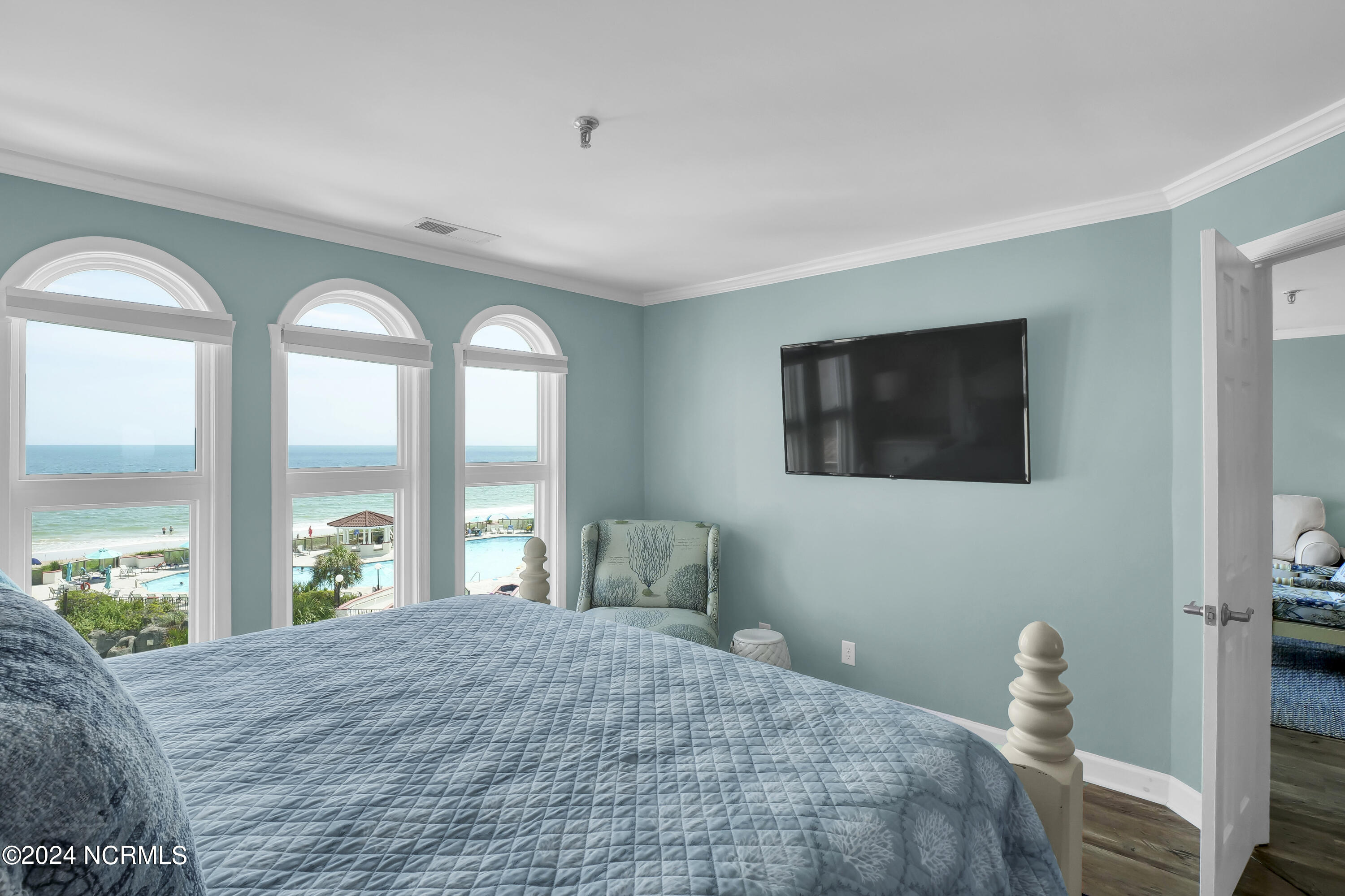 790 New River Inlet Road, 404b