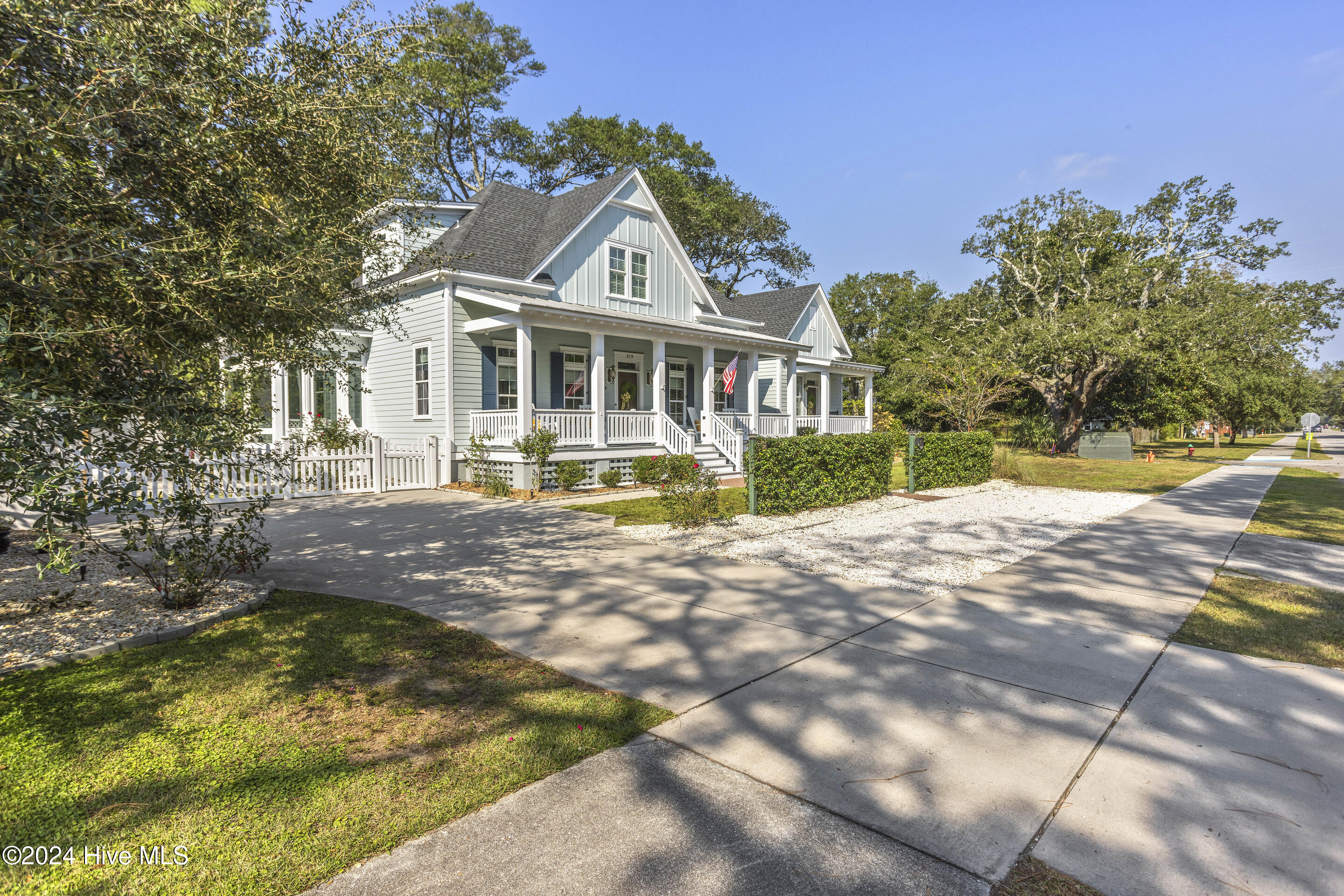 319 N Lord Street