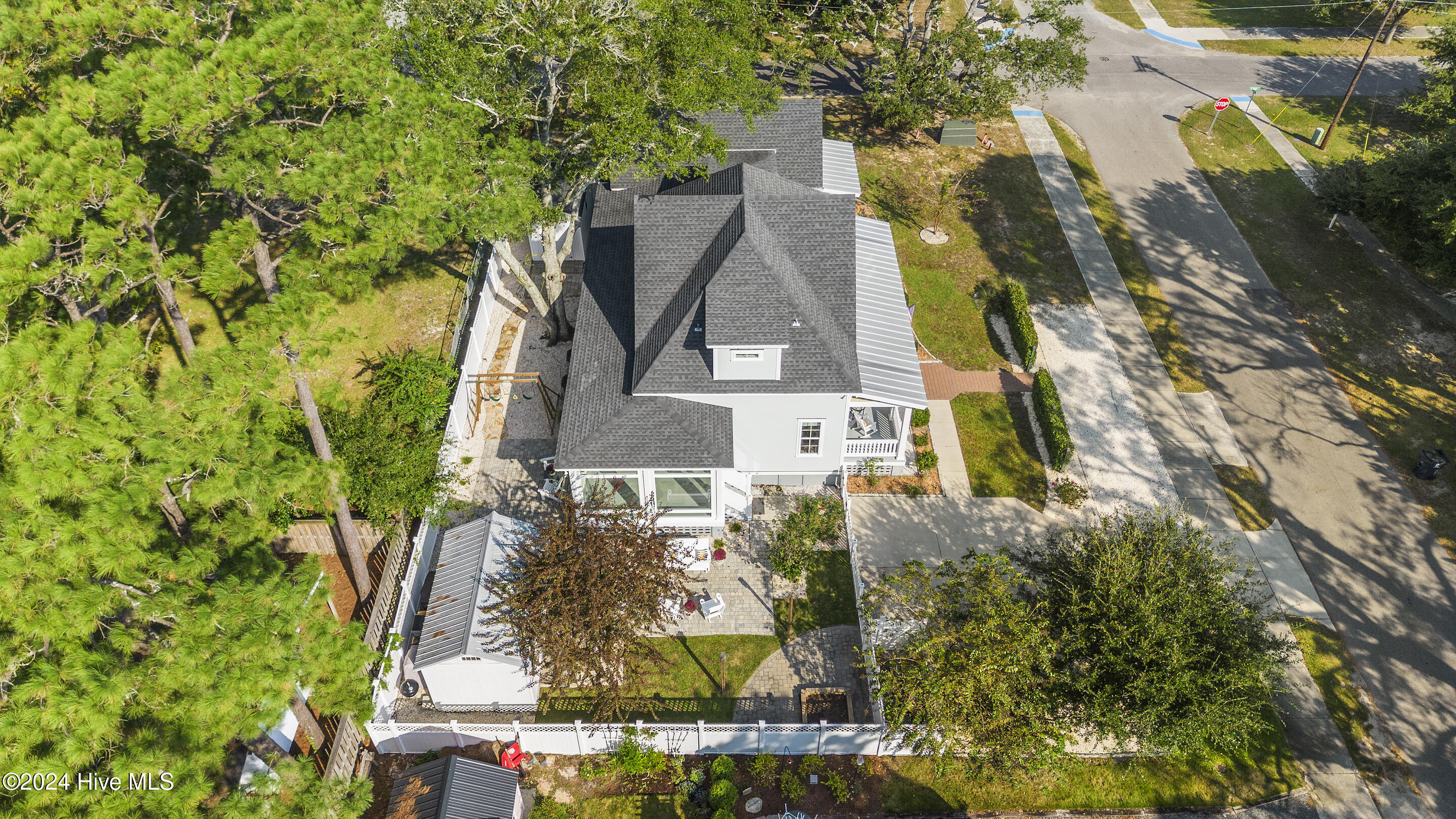 319 N Lord Street