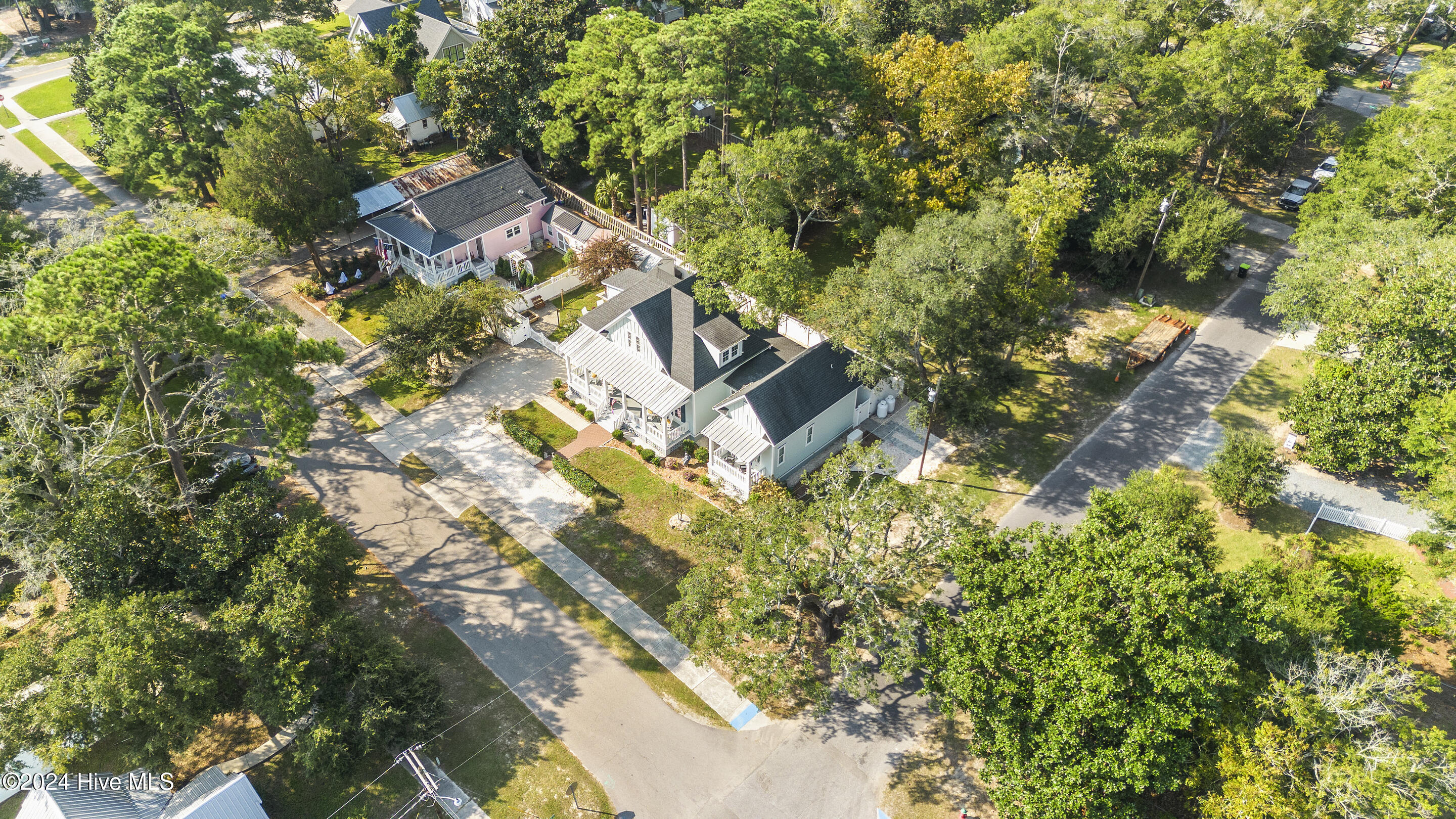 319 N Lord Street