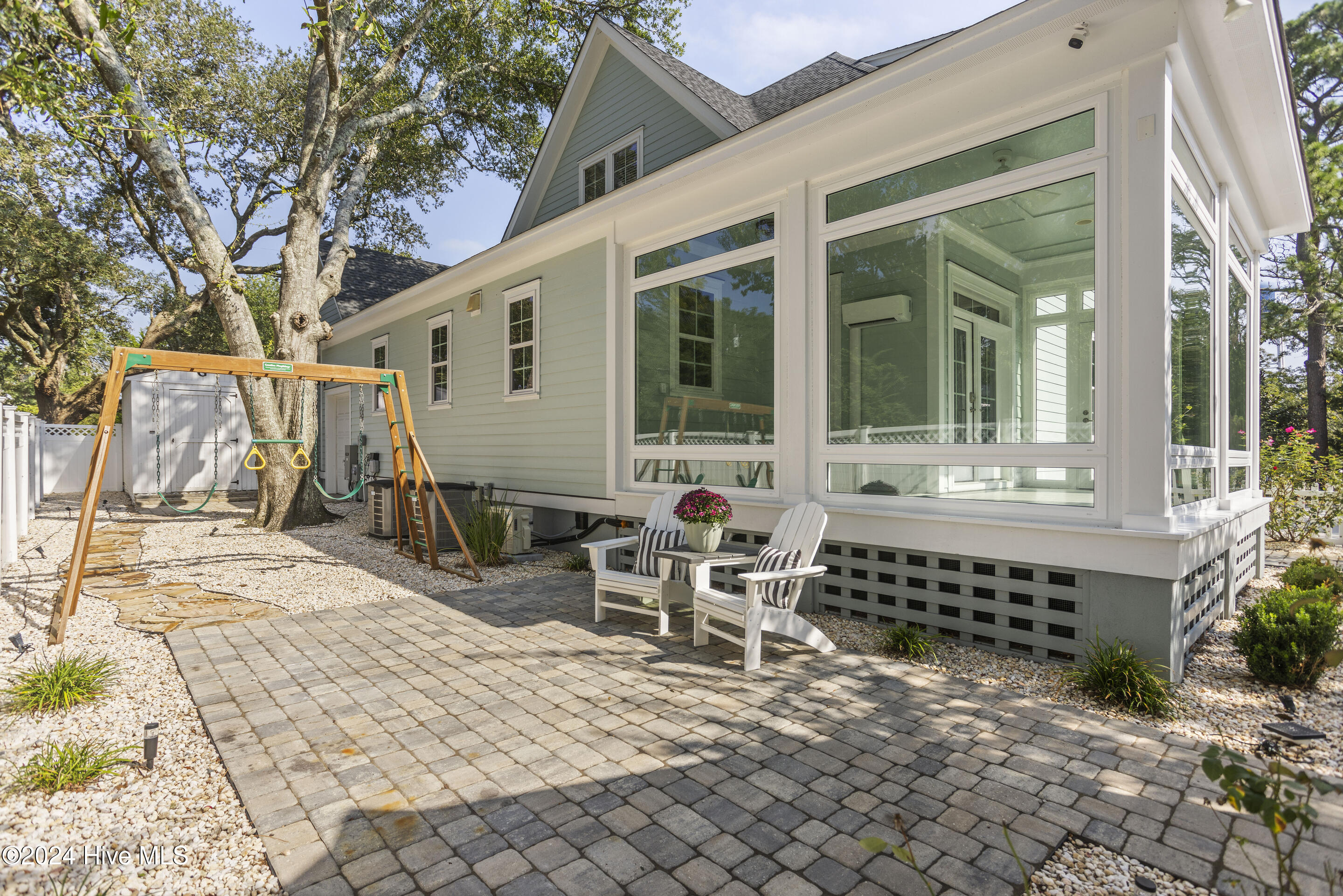 319 N Lord Street