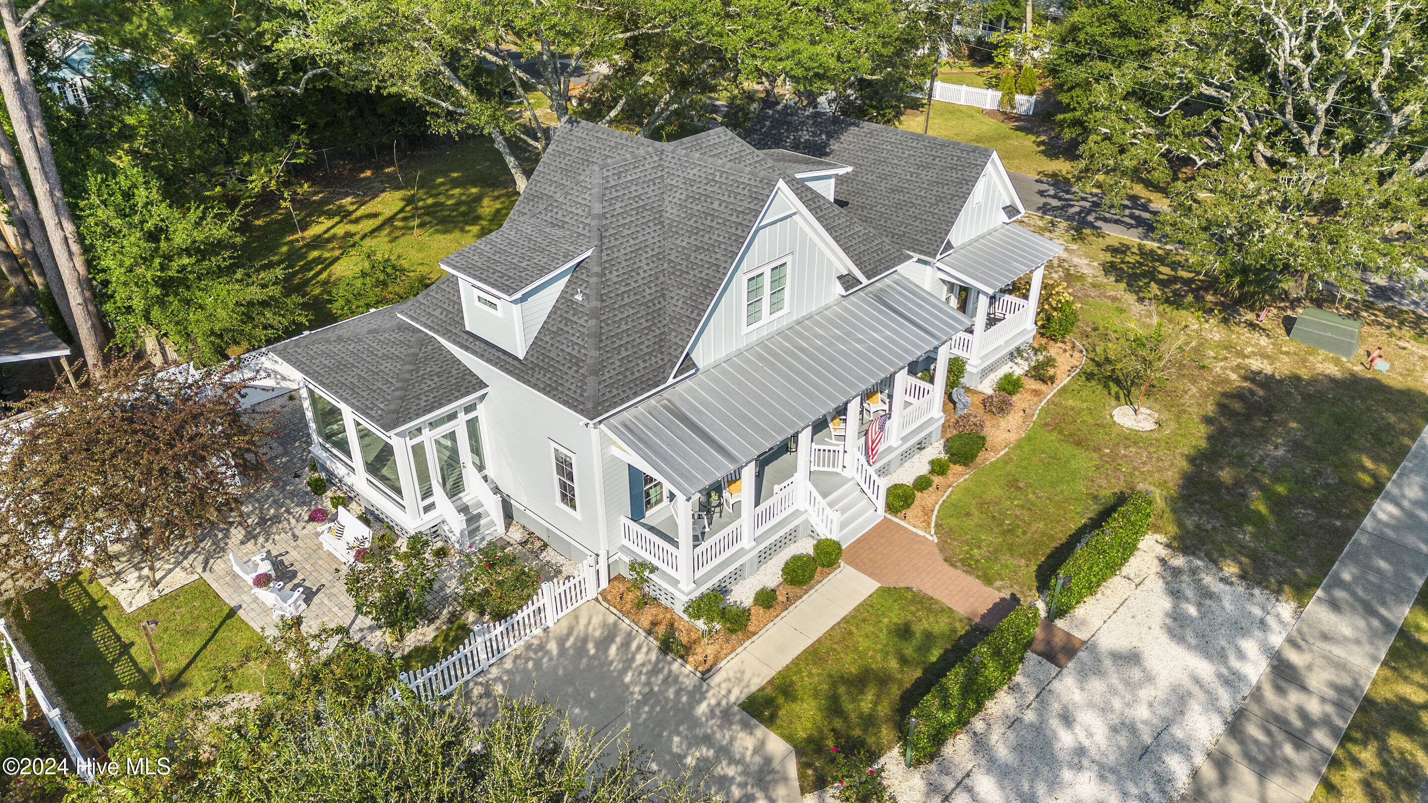 319 N Lord Street