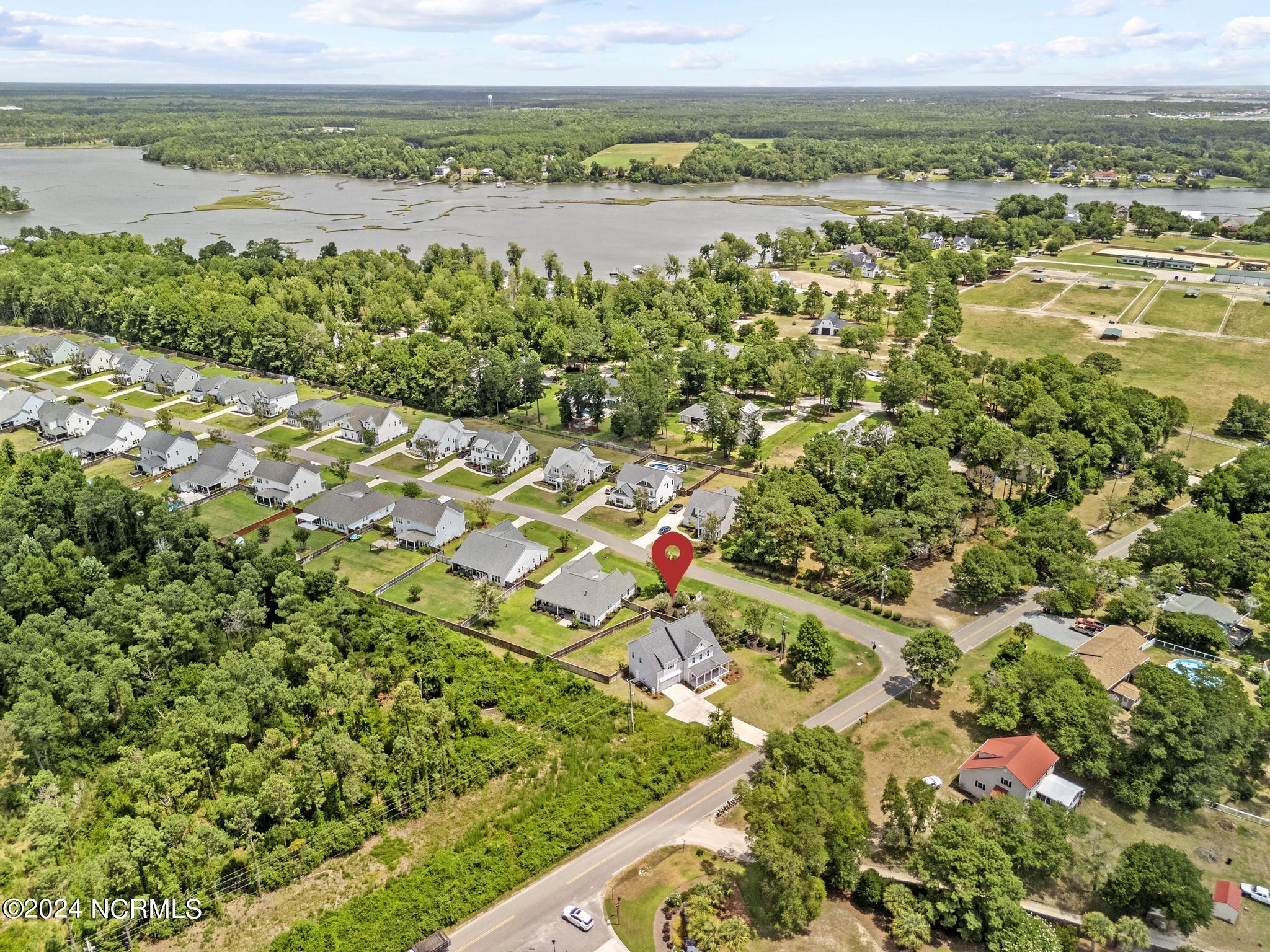 2201 Sloop Point Road