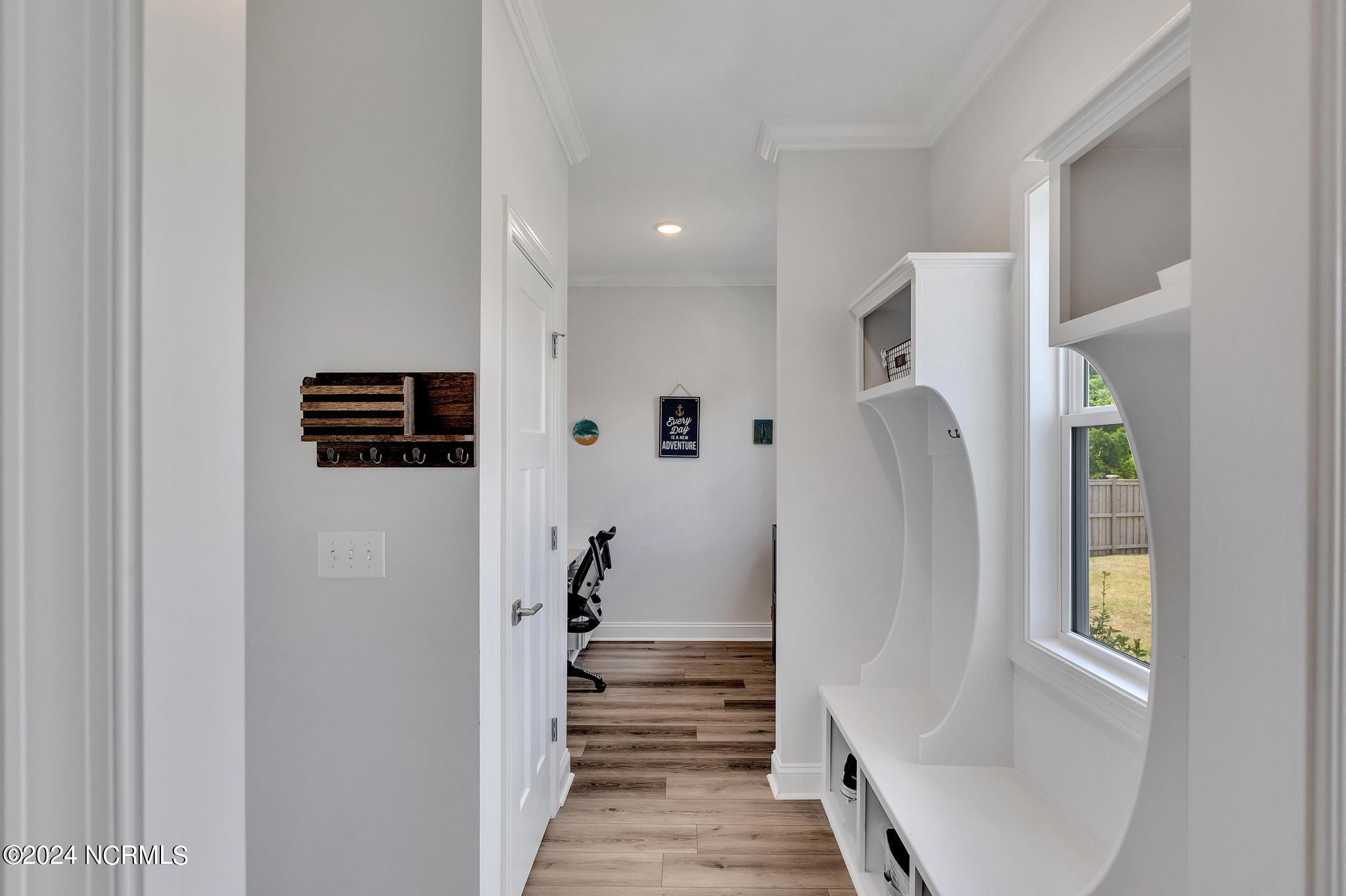 2201 Sloop Point Road